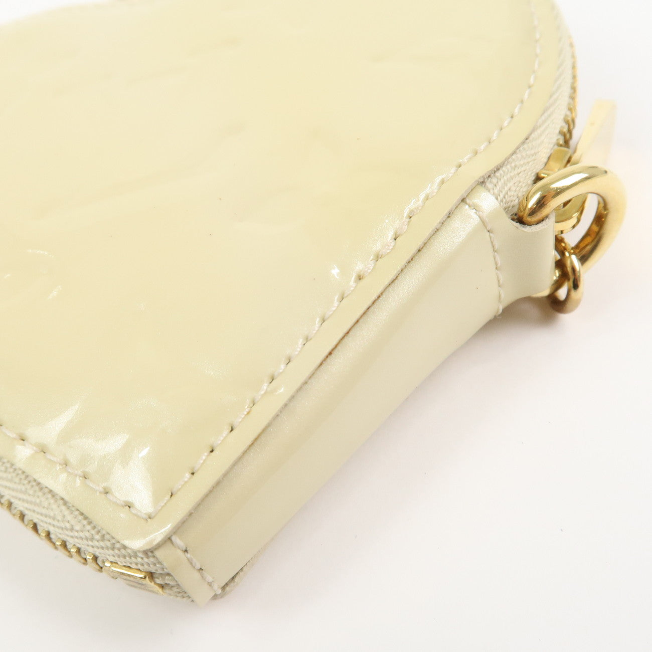 Louis Vuitton Monogram Vernis Porte Monnaie Coeur Ivory M91479