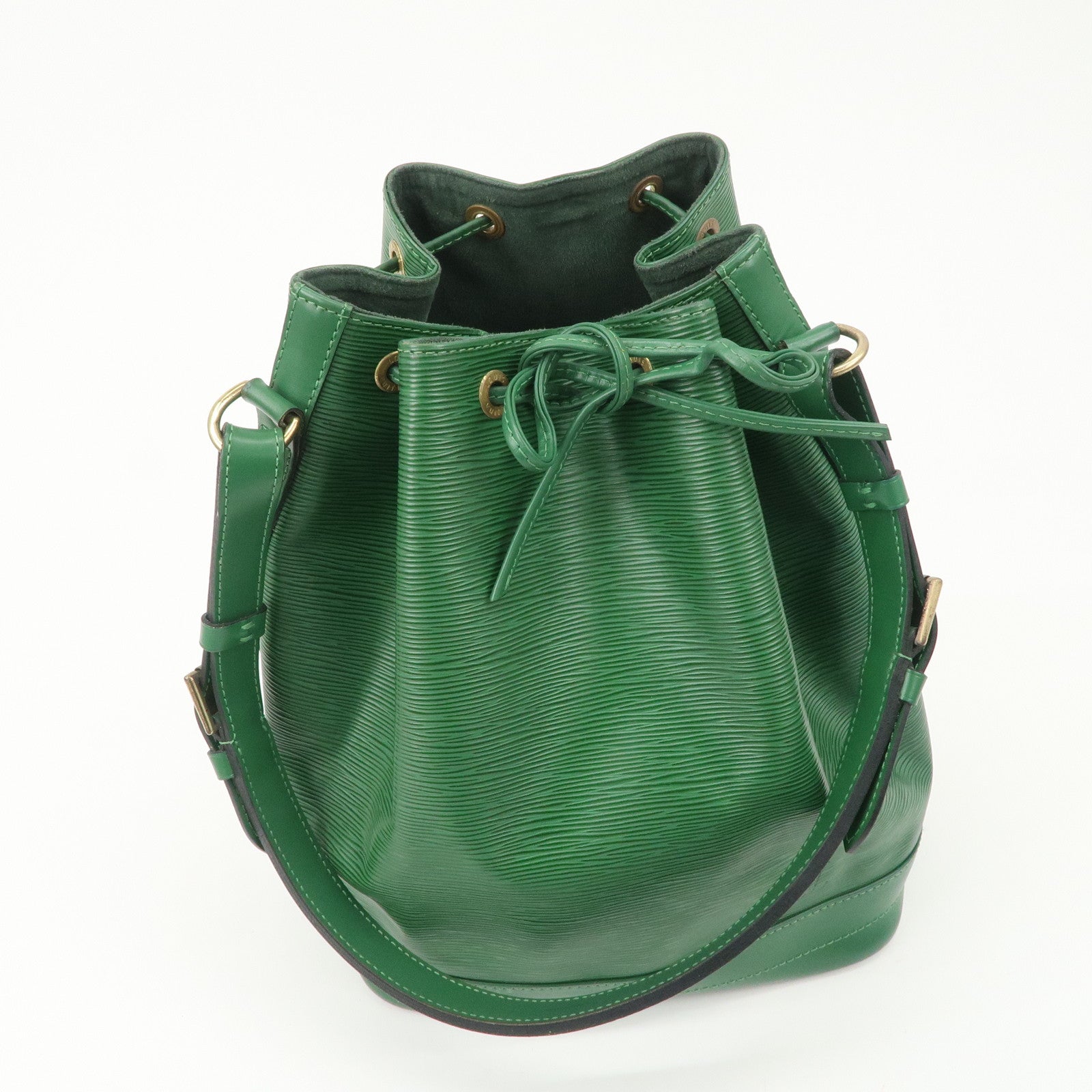 Louis Vuitton Epi Leather Noe Shoulder Bag Borneo Green M44004