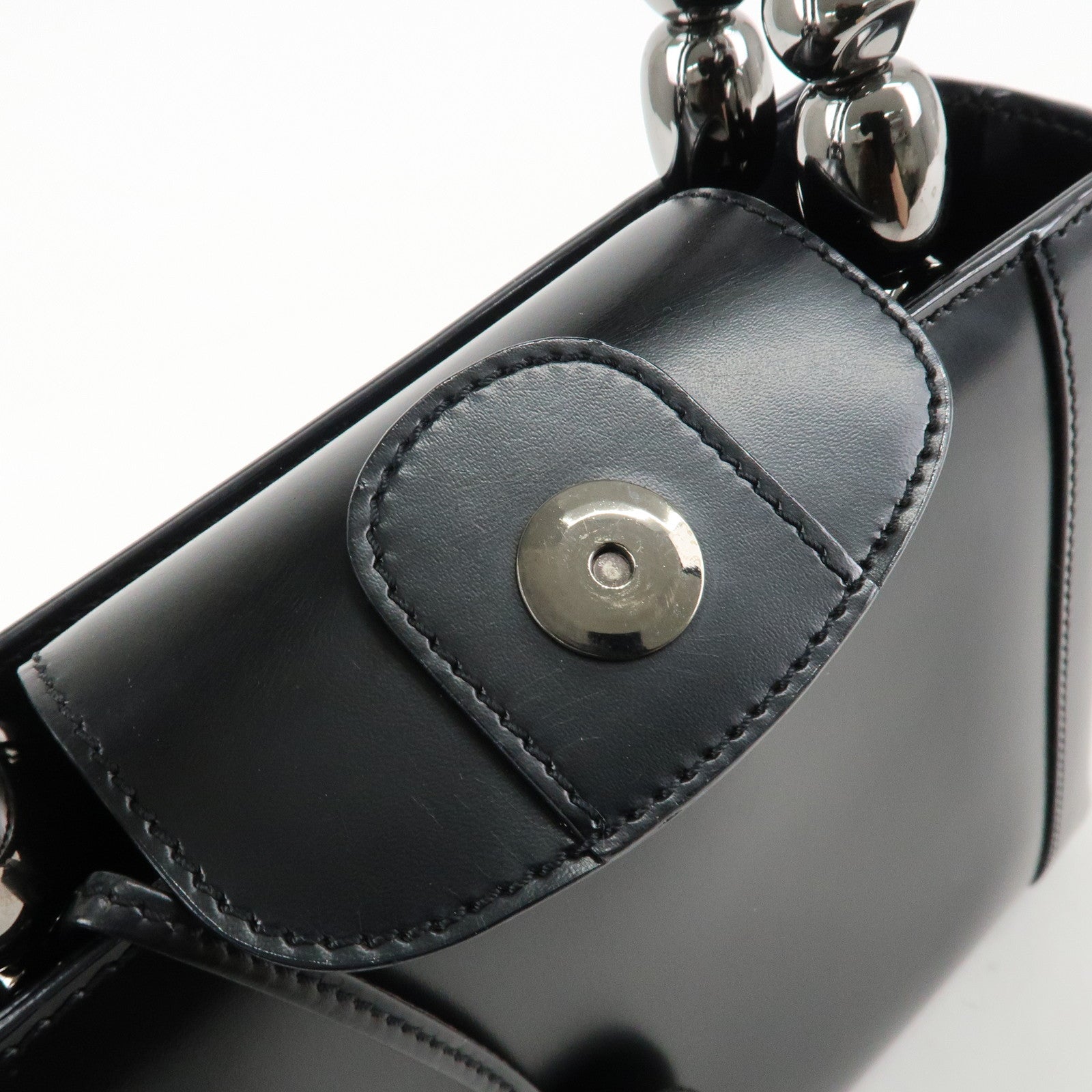 Christian Dior Enamel Leather Maris Pearl Hand Bag Black Used