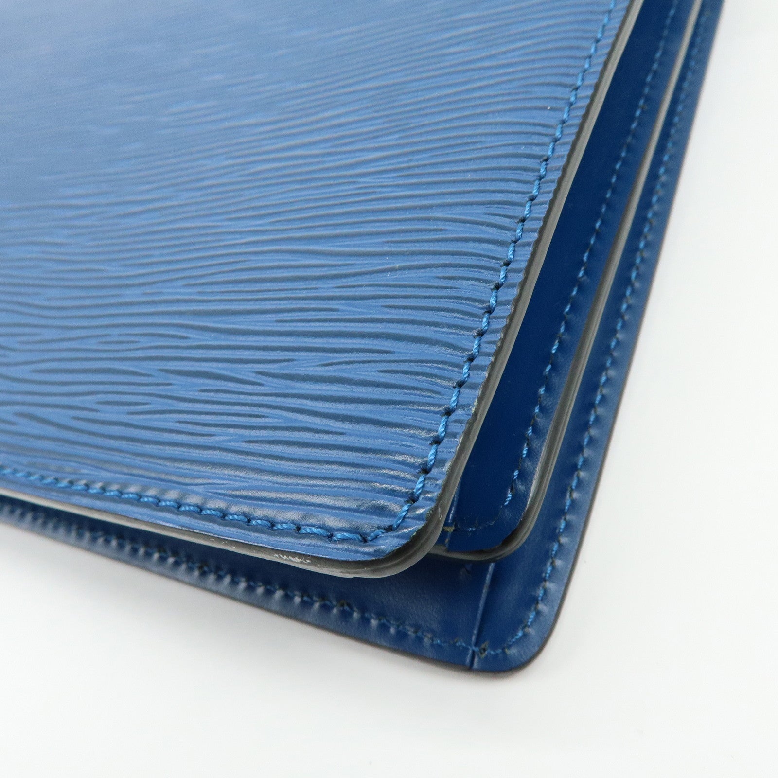 Louis Vuitton Epi Capucines Leather Shoulder Bag Toledo Blue M52345