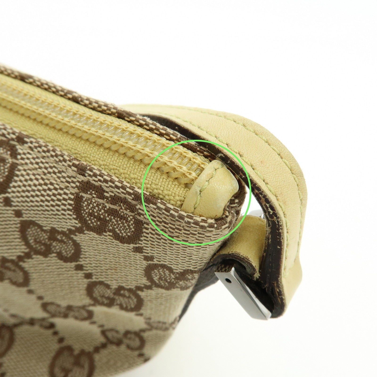 GUCCI Boat Bag GG Canvas Leather Accessory Pouch Beige Yellow 07198