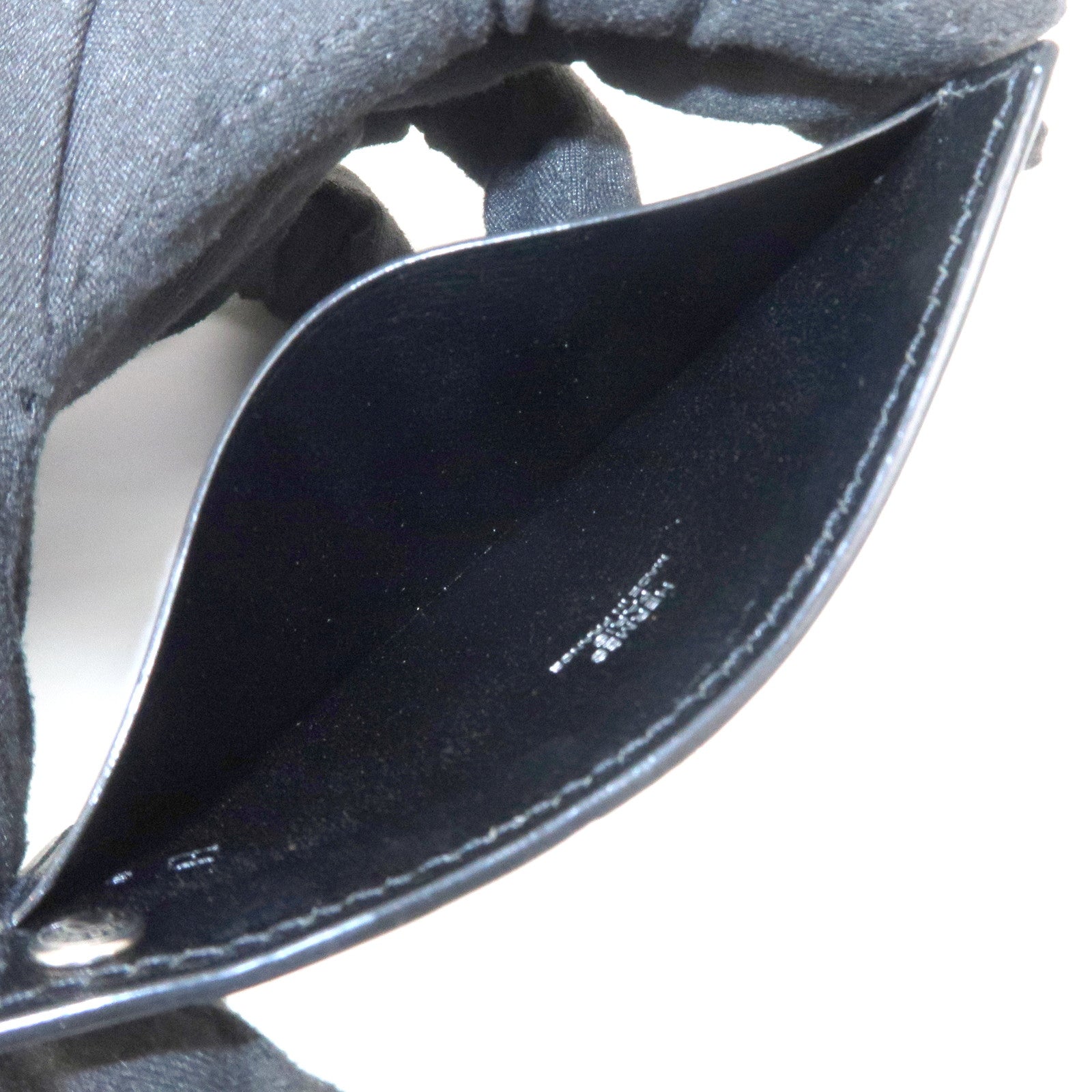 HERMES Evercalf Leather Chouchou Serie Button 笆。I Stamped Pass Case