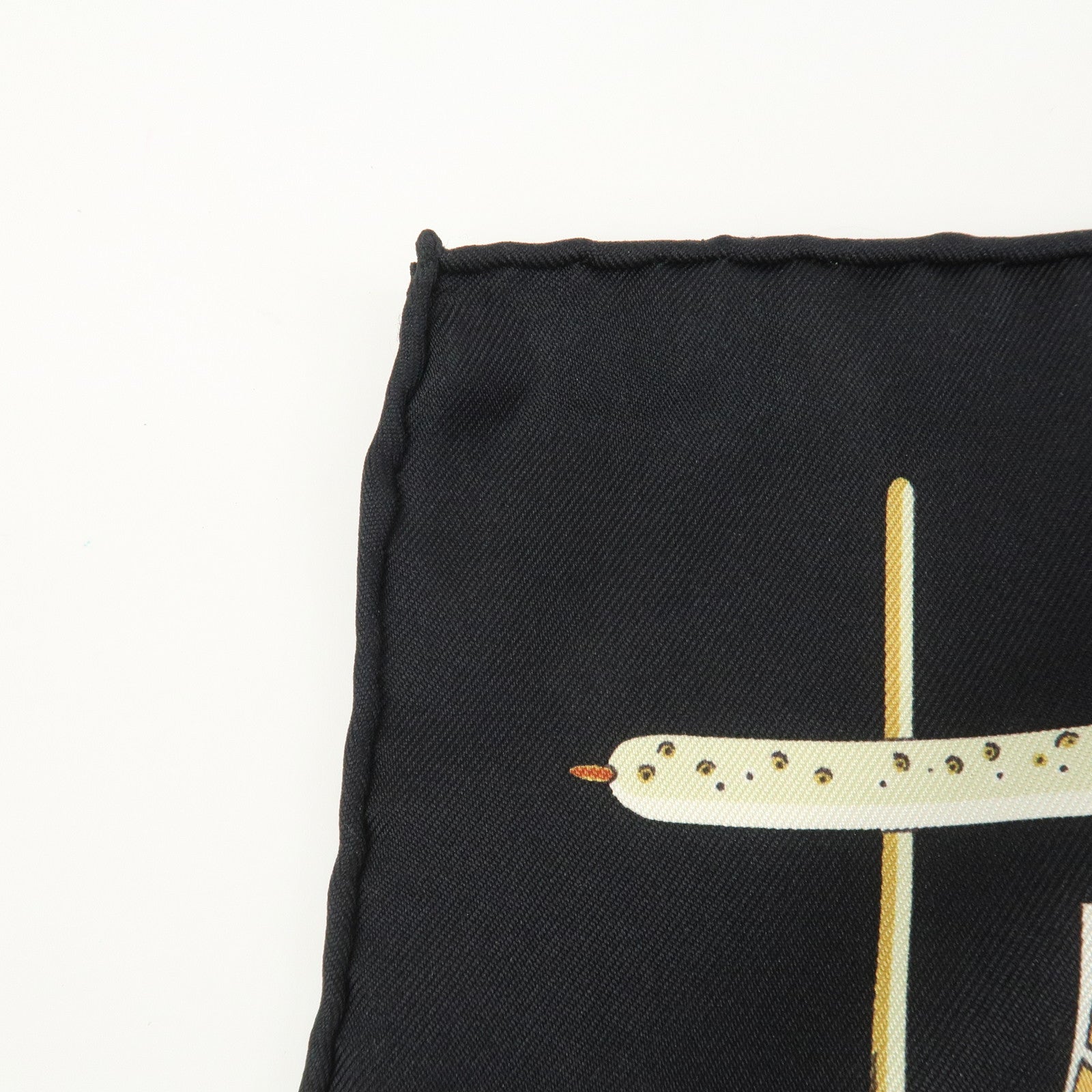 HERMES  Carre 90 Silk 100% Scarf LIBRES COMME L'AIR Bird Print