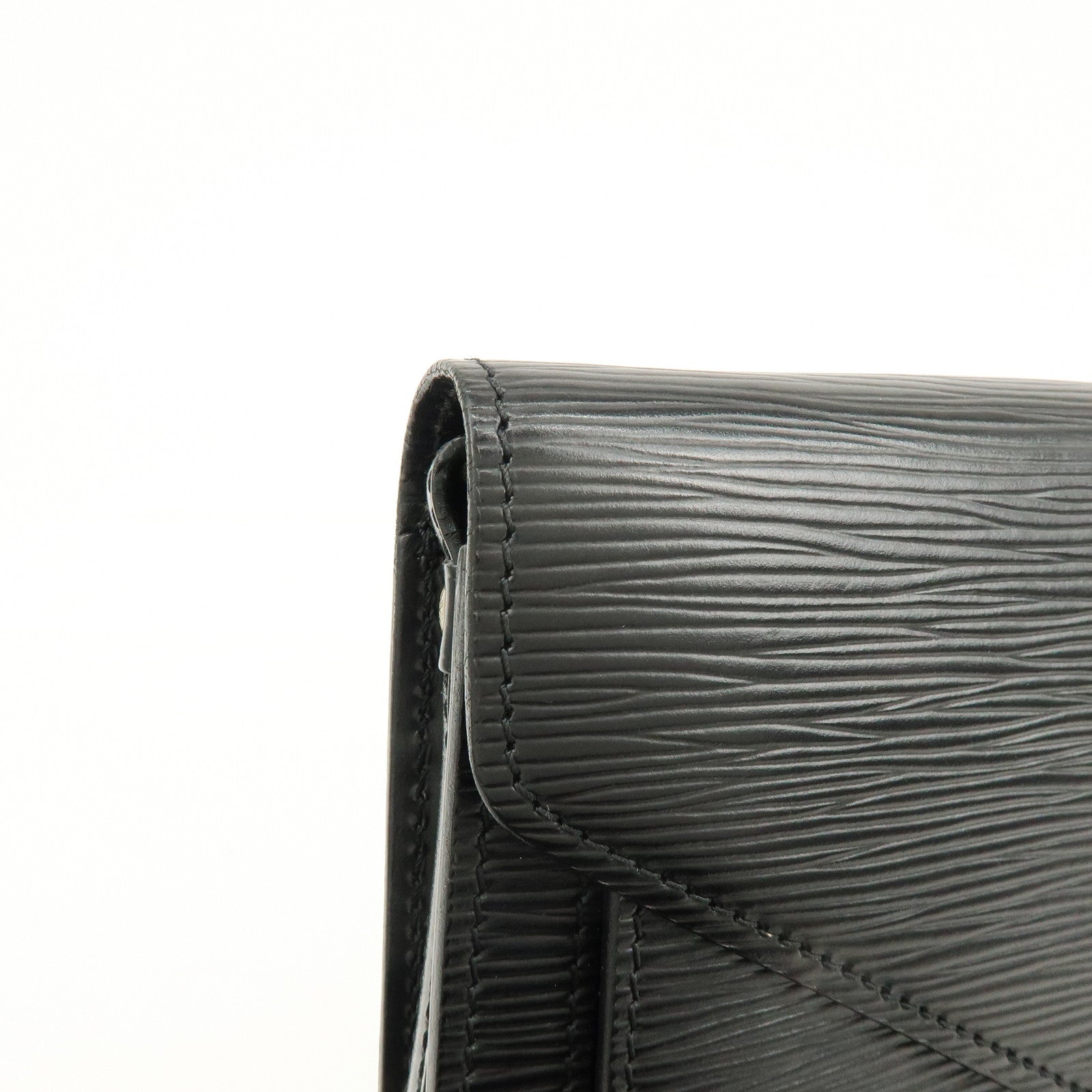 Louis Vuitton Epi Sellier Dragonne Clutch Bag Noir Black M52612