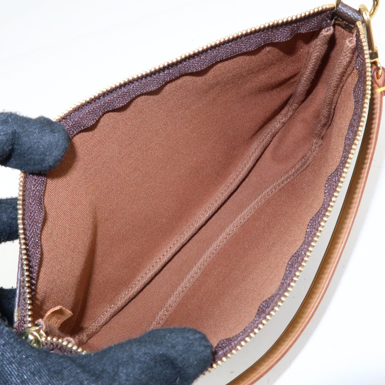 Louis Vuitton Monogram Pochette Accessoires Pouch Hand Bag M51980