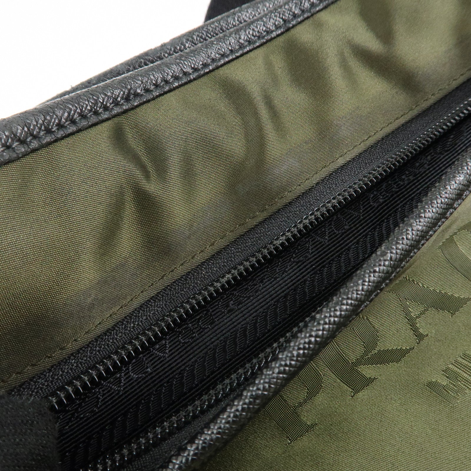PRADA Triangle Logo TESSUTO+SAFFIAN Leather Nylon Shoulder Bag 2VH797 Used