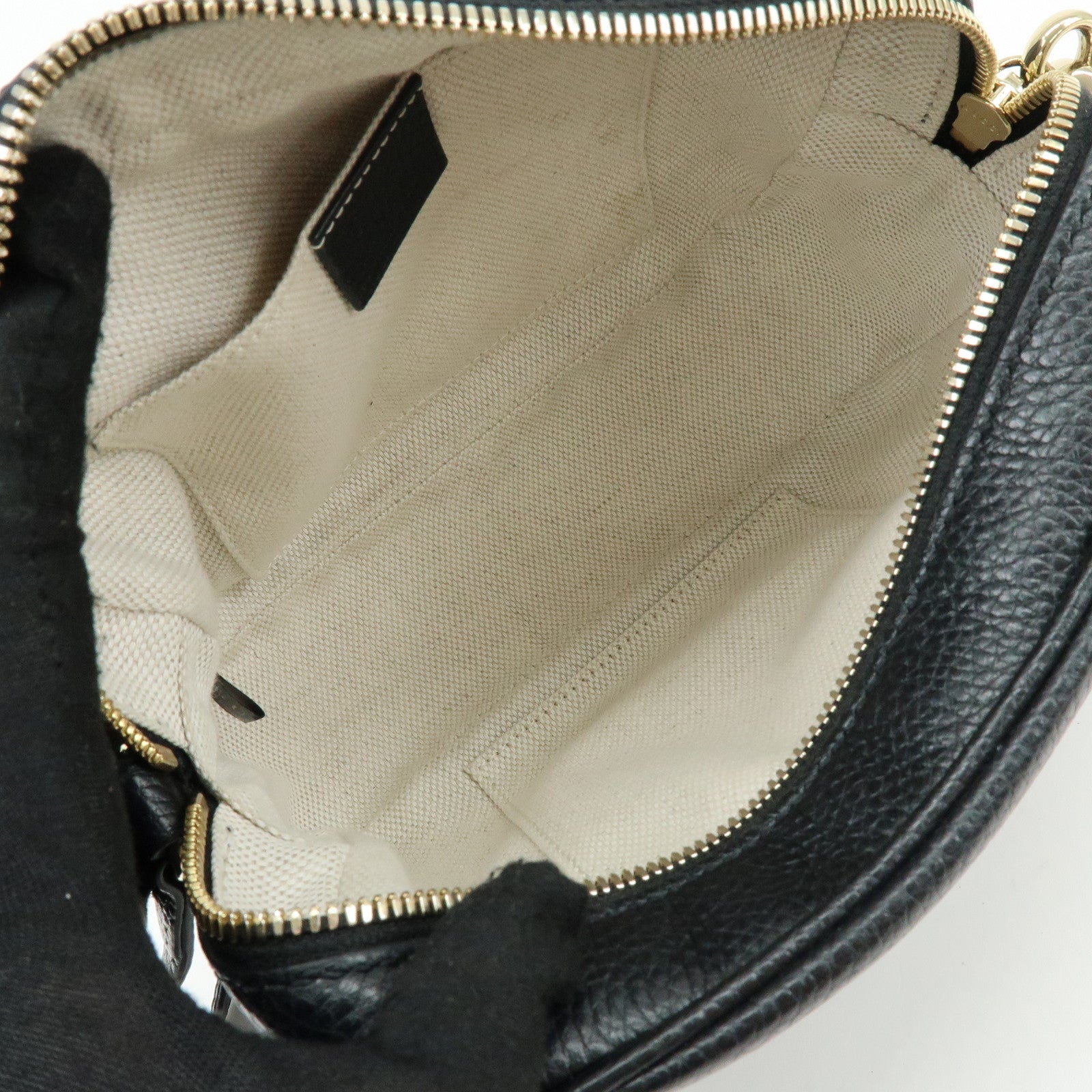 GUCCI SOHO Leather Small Disco Shoulder Crossbody Bag Black 722319