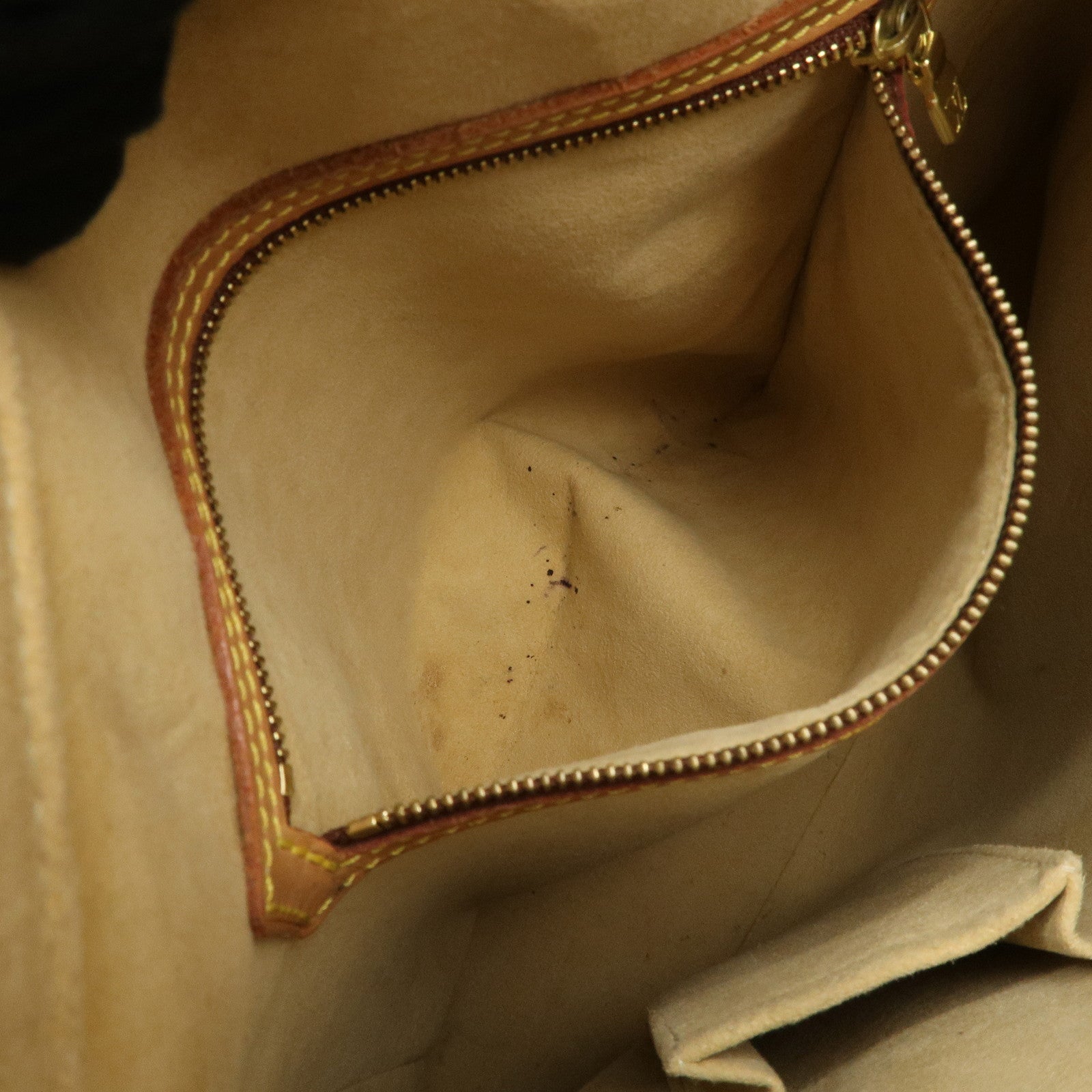 Louis Vuitton Monogram Looping GM Shoulder Bag M51145