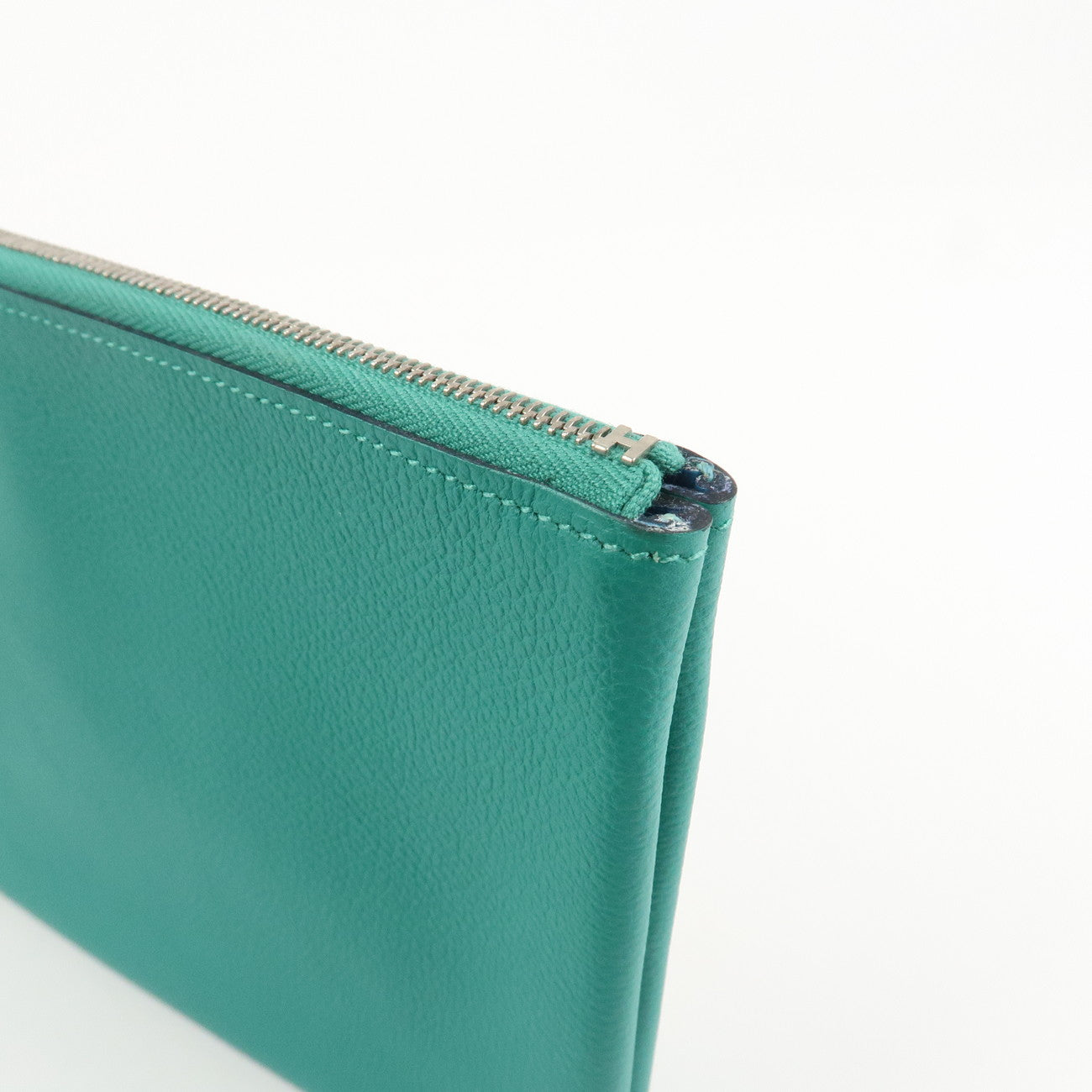 HERMES Atout GM Leather Pouch Emerald Green Used