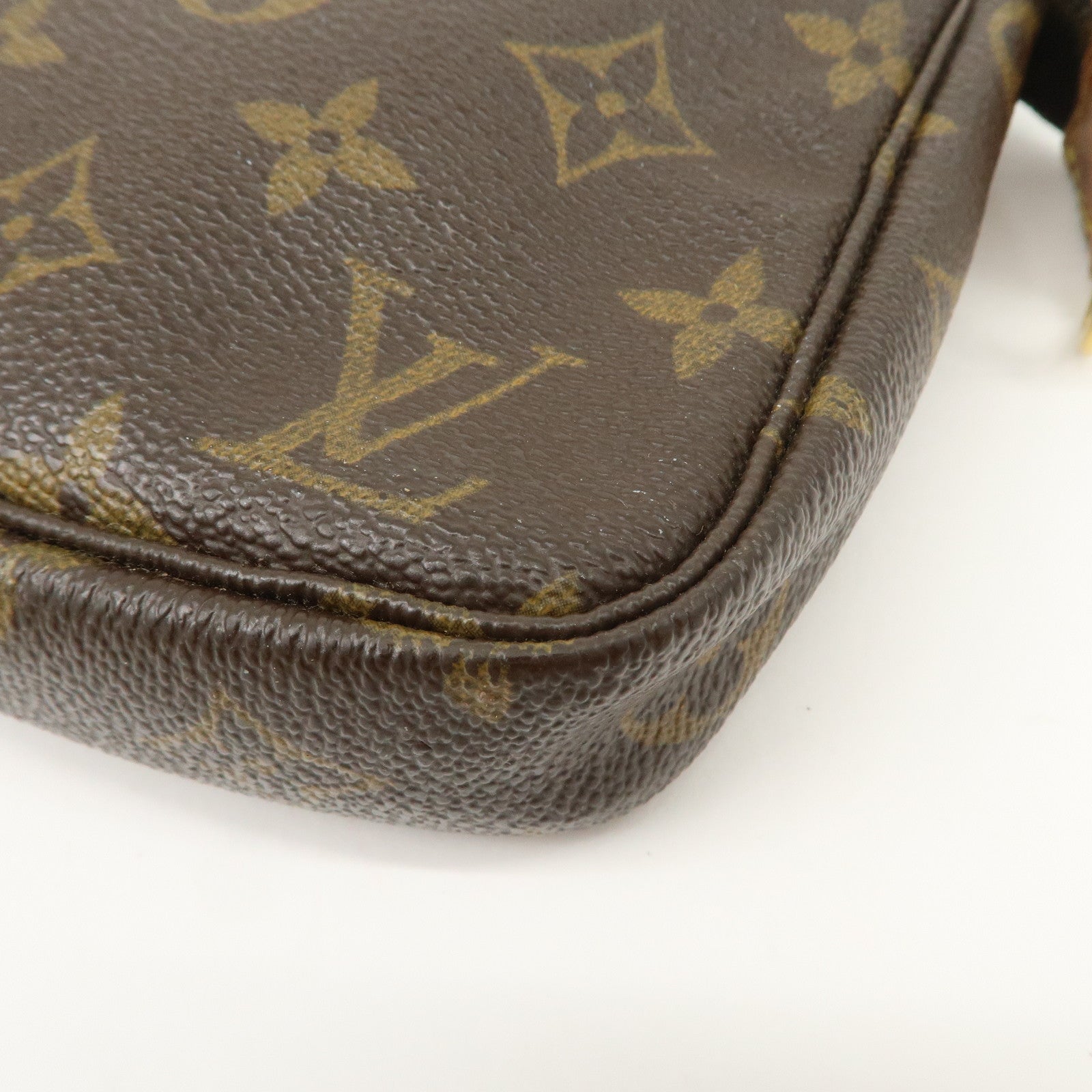 Louis Vuitton Monogram Pochette Accessoires Hand Bag Brown M51980