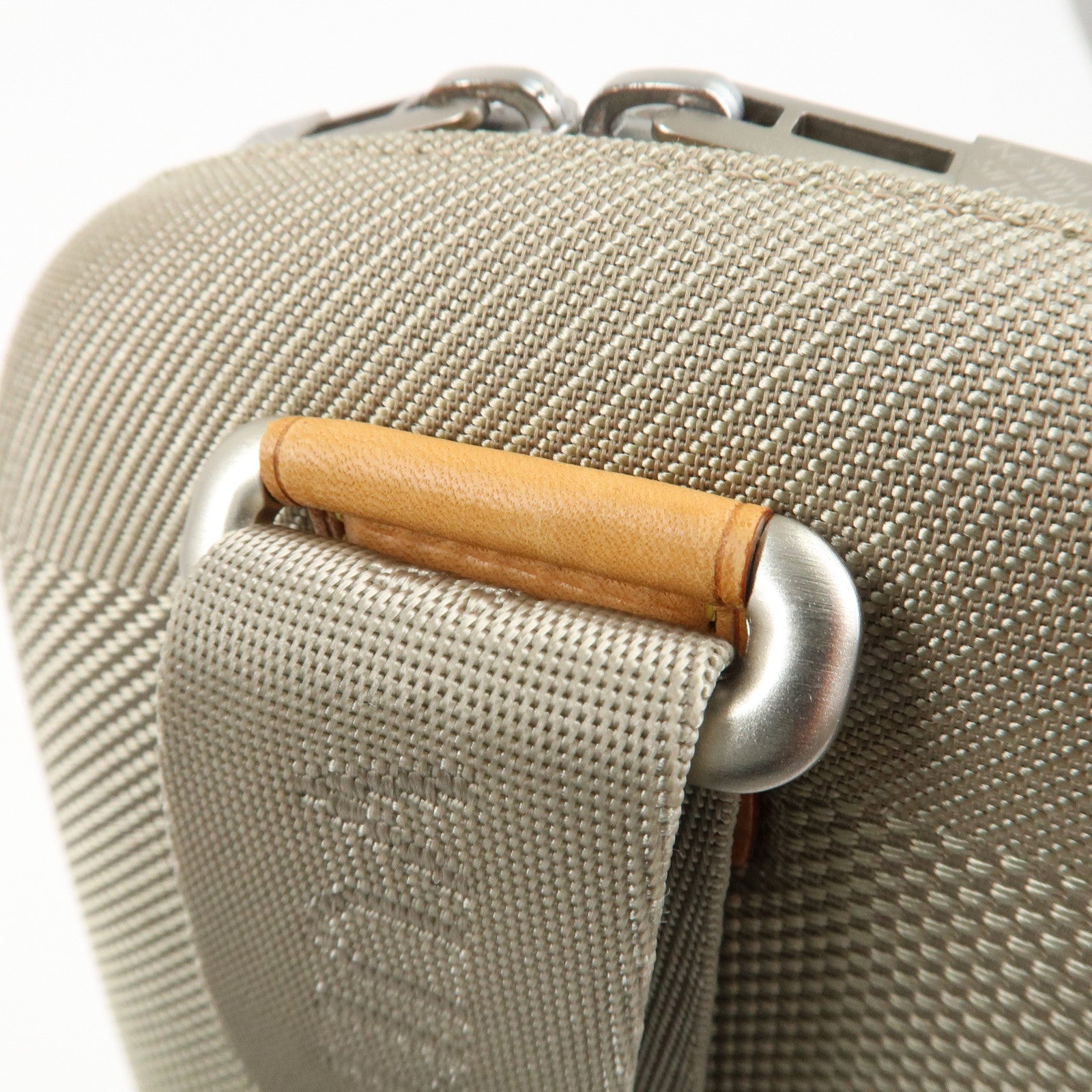 Louis Vuitton Damier Geant Mage Body Bag Silver HDW Terre M93500 Used