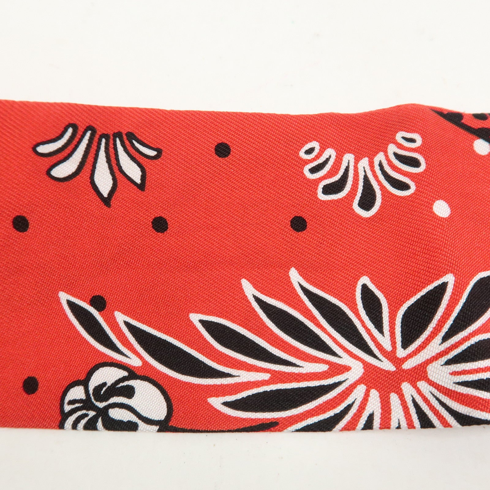 HERMES Twilly Silk 100% Scarf LES LEOPARDS Red Black White