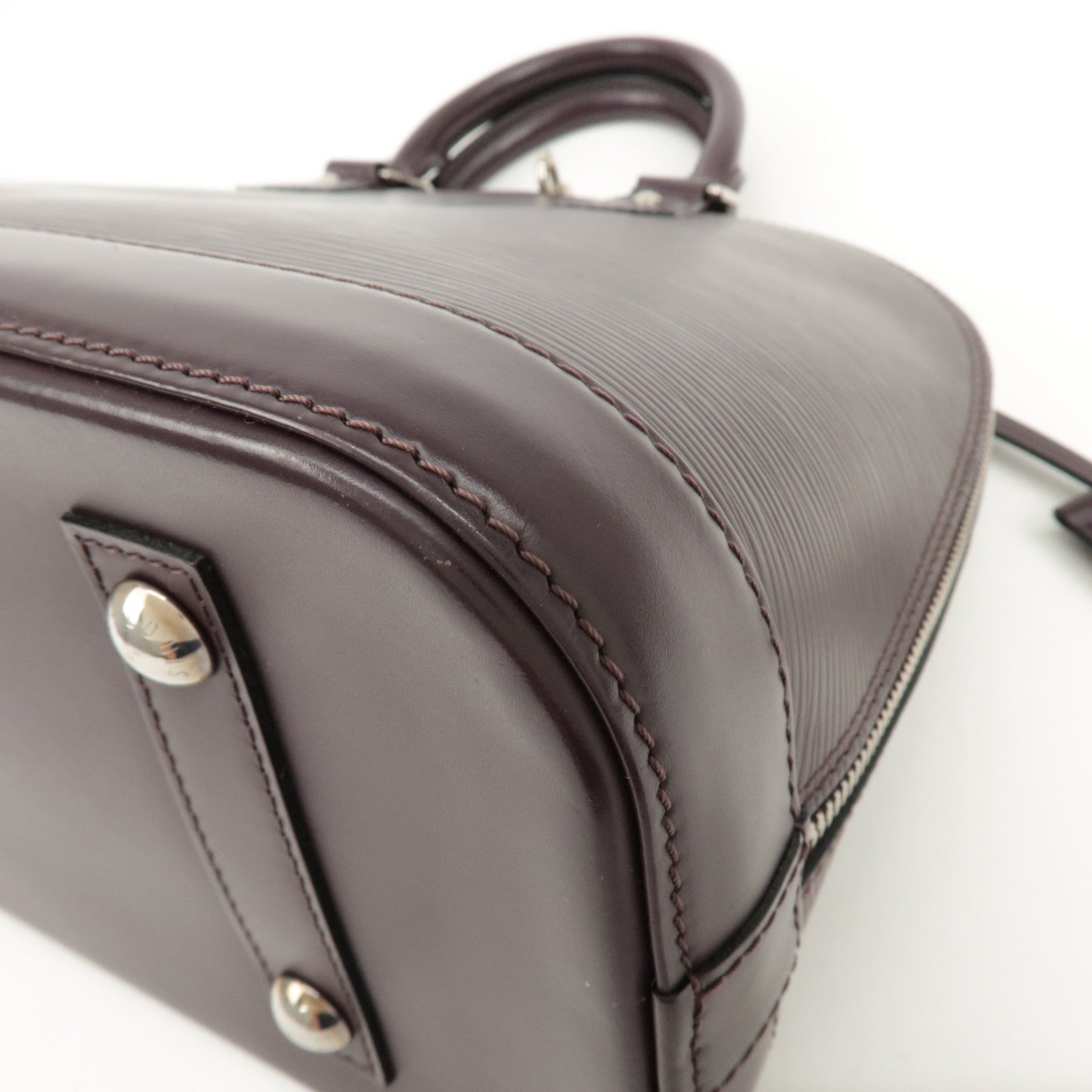 Louis Vuitton Epi Leather Alma PM Hand Bag Cassis M5280K Used