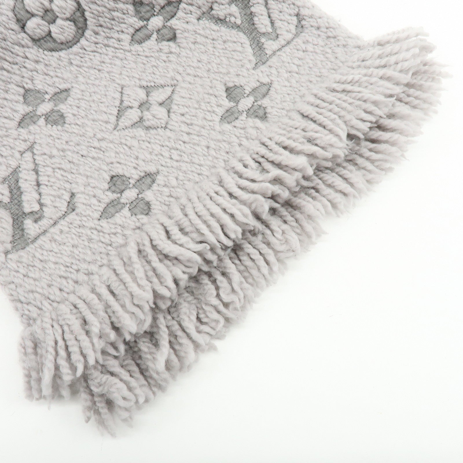 Louis Vuitton Monogram Escharp Logomania Scarf Gris Perle M74742