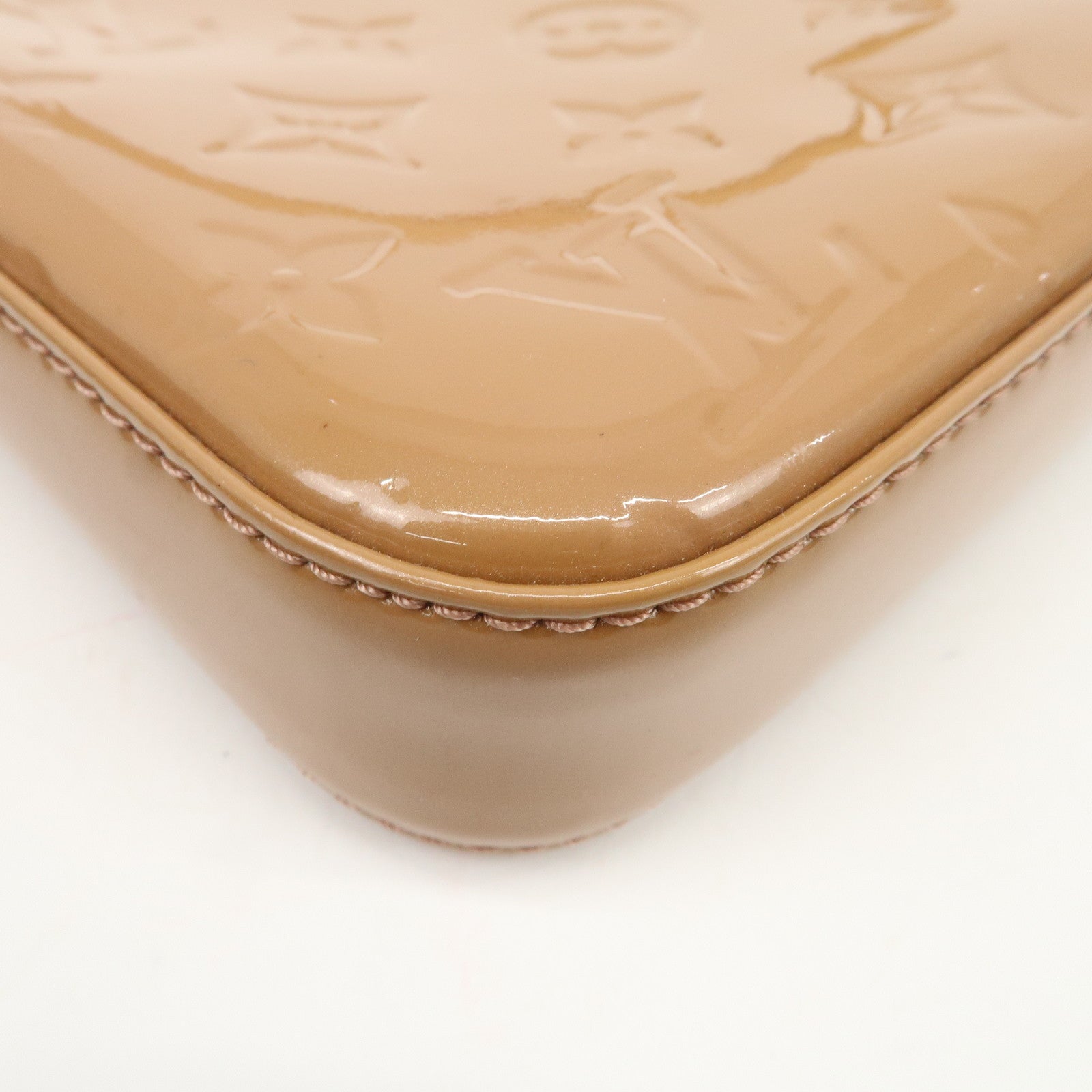 Louis Vuitton Monogram Vernis Pochette Accessoires Pouch M91575