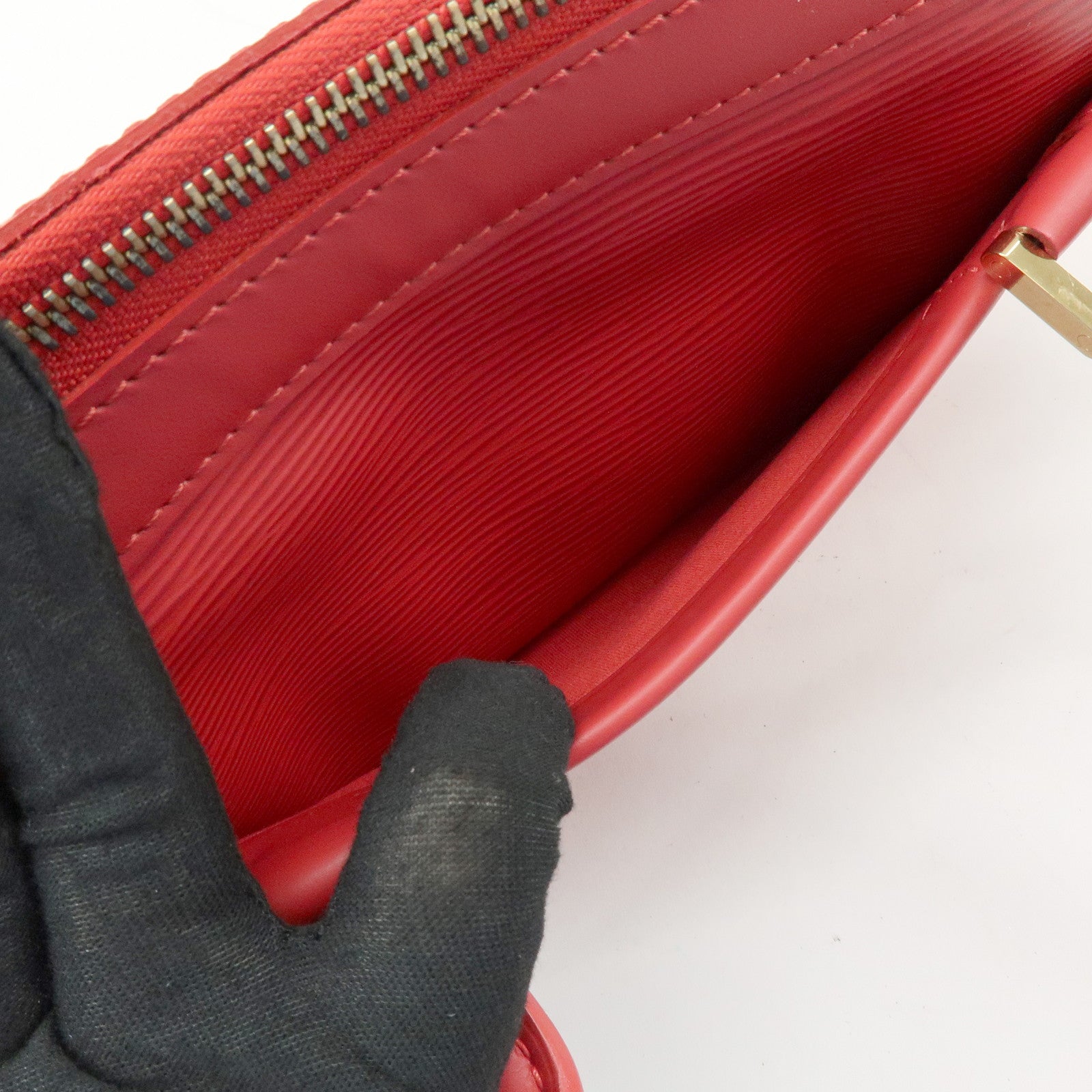 Louis Vuitton Epi Danoura PM Hand Bag Red M5891E