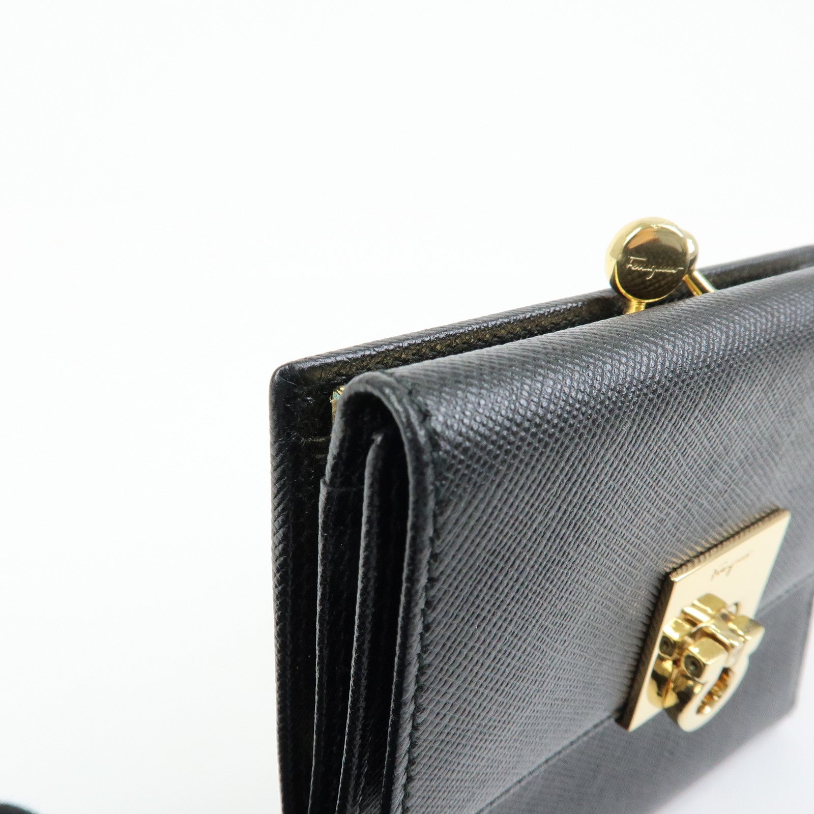 Ferragamo Gancini Leather Bi-Fold Compact Wallet Black