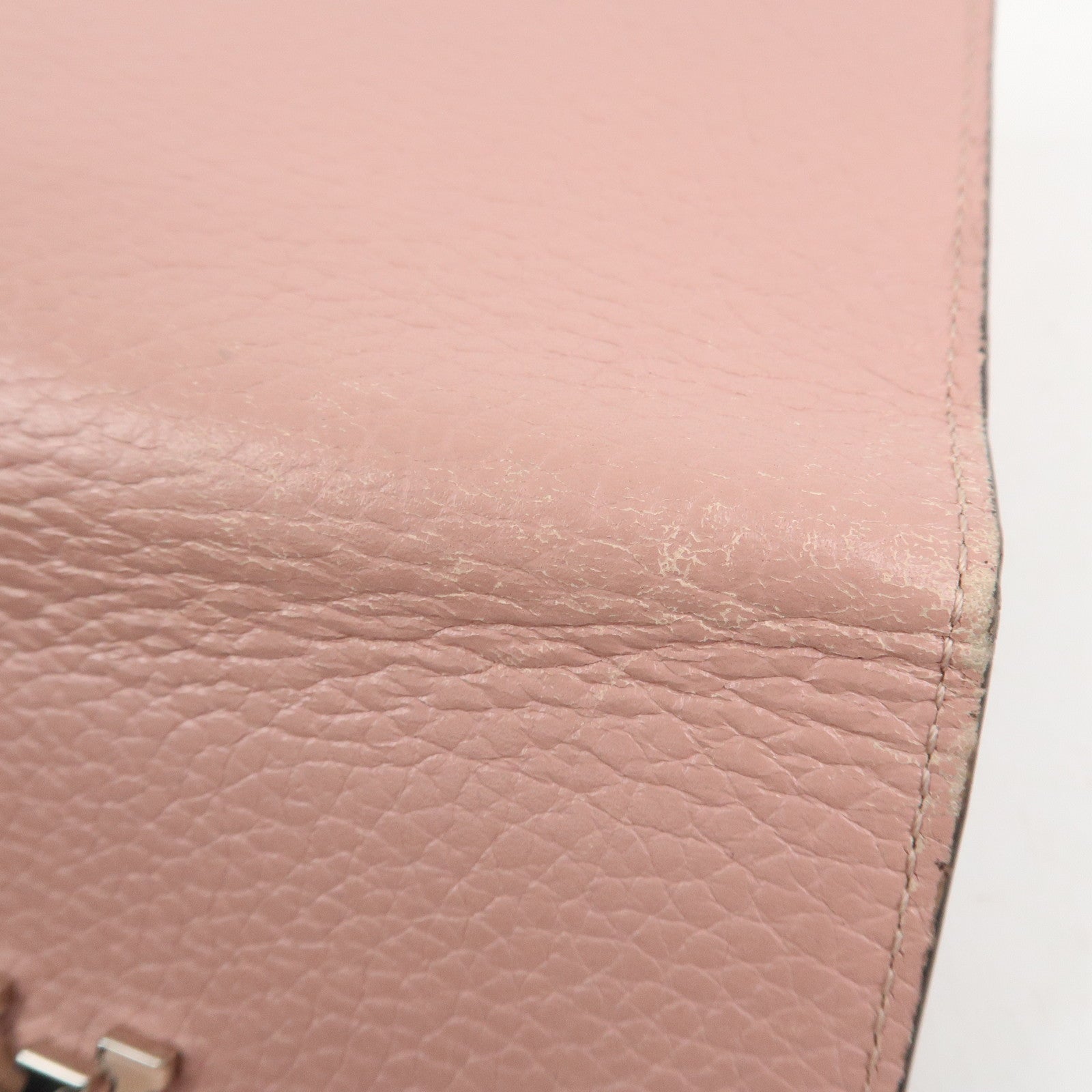 Louis Vuitton Portefeuille Capucines Leather Wallet Magnolia M80493 Used