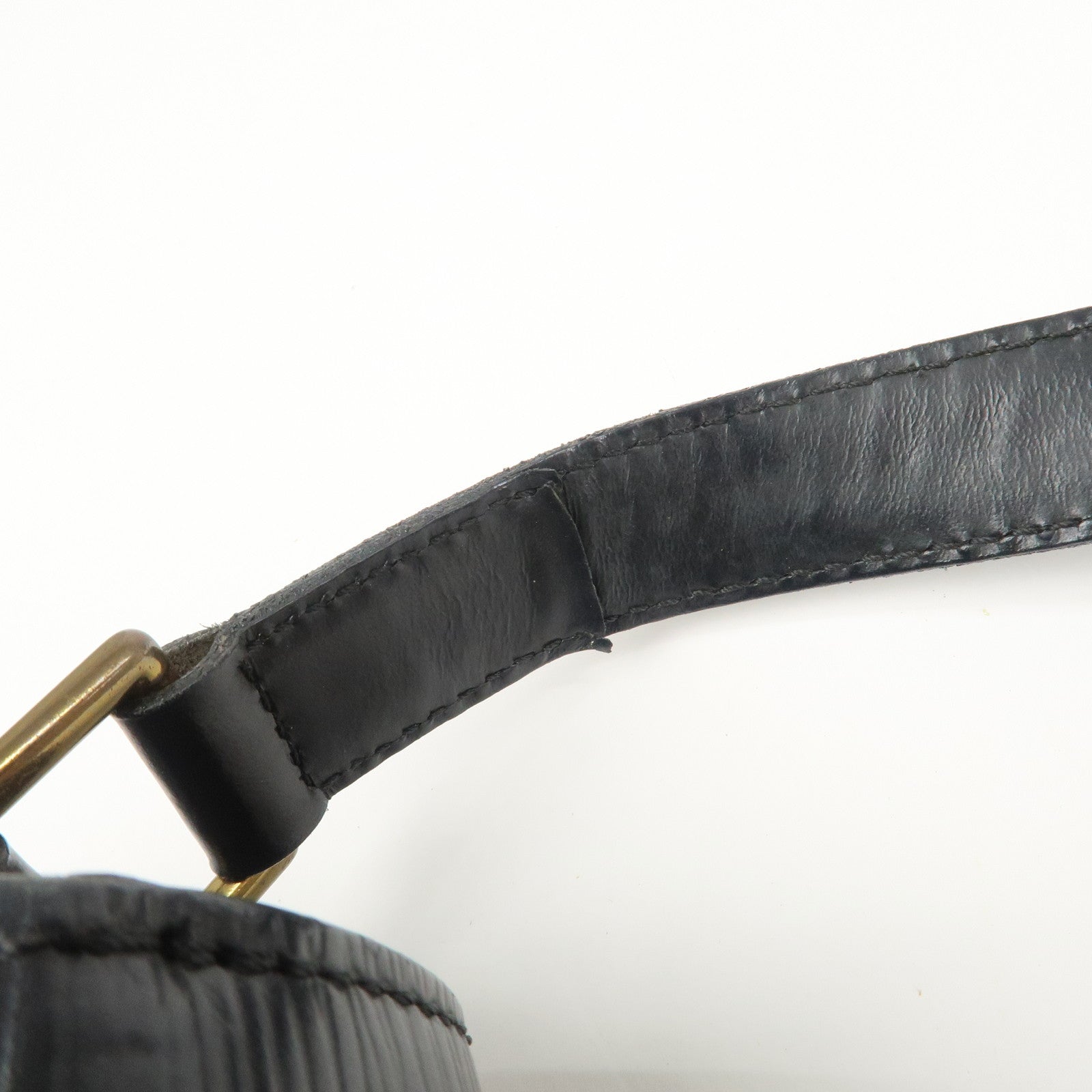 Louis Vuitton Epi Saint Cloud Shoulder Bag Black Noir M52192