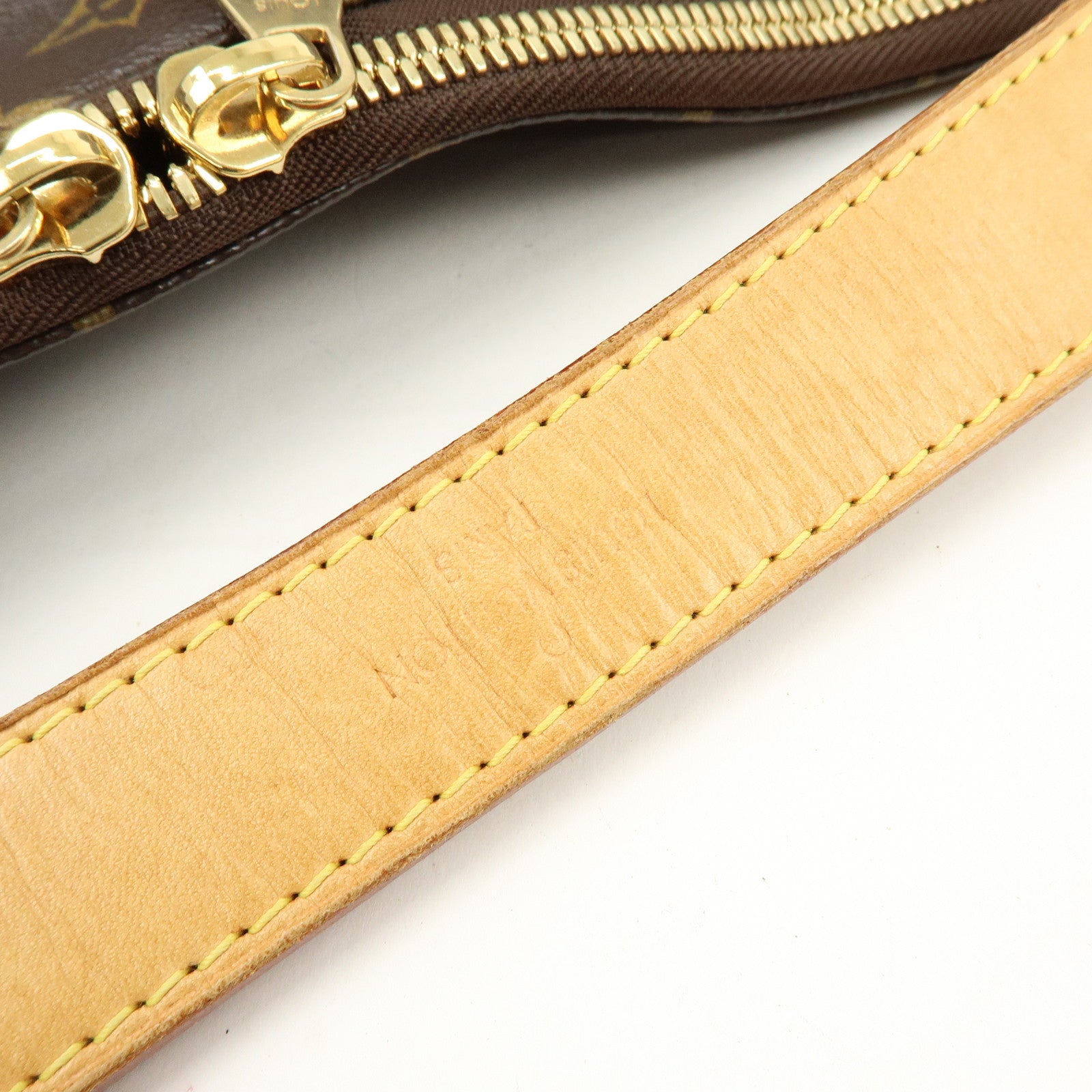 Louis Vuitton Monogram Shuri GM Shoulder Bag Hand Bag M40587