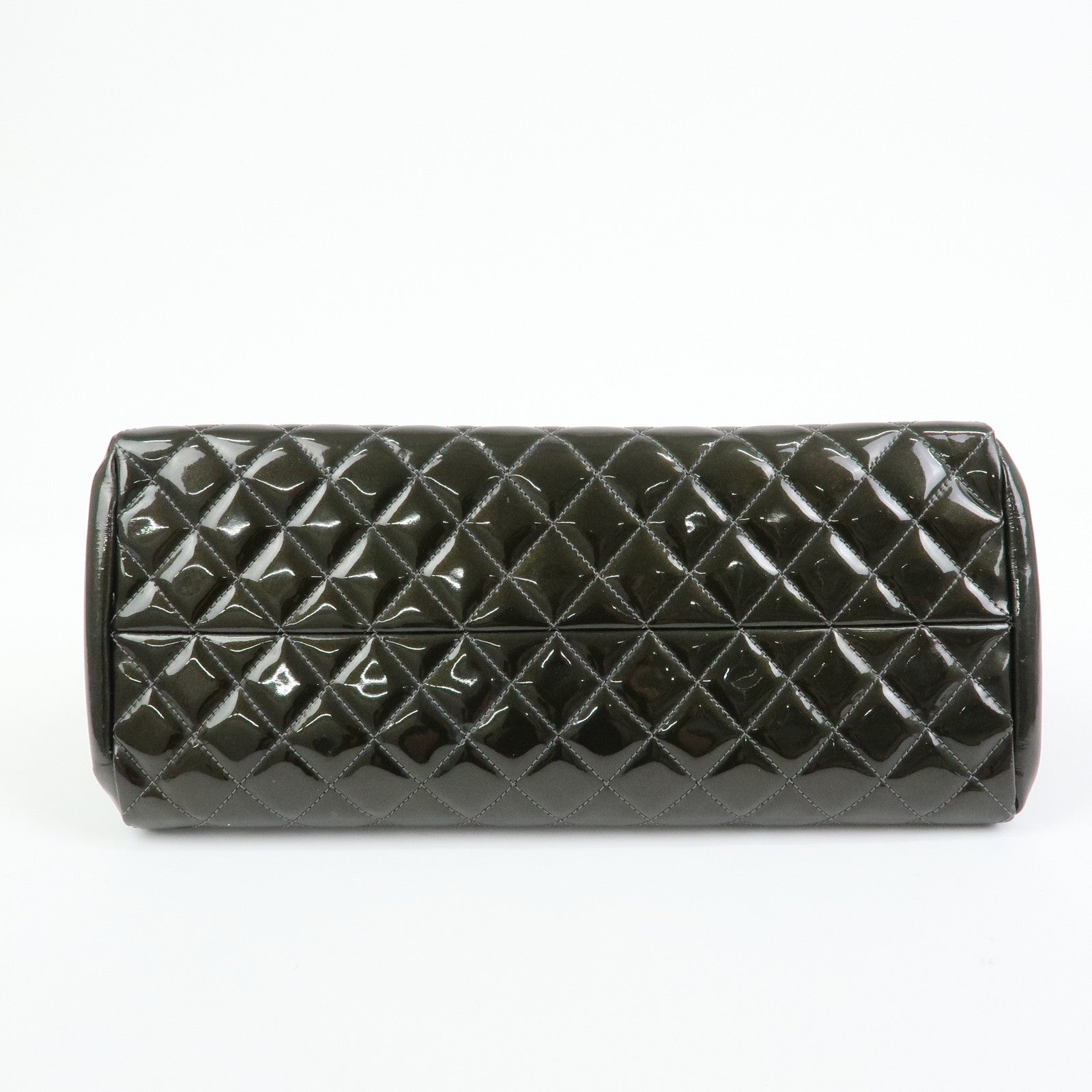 CHANEL Mademoiselle Matelasse Patent Leather Shoulder Bag A50557