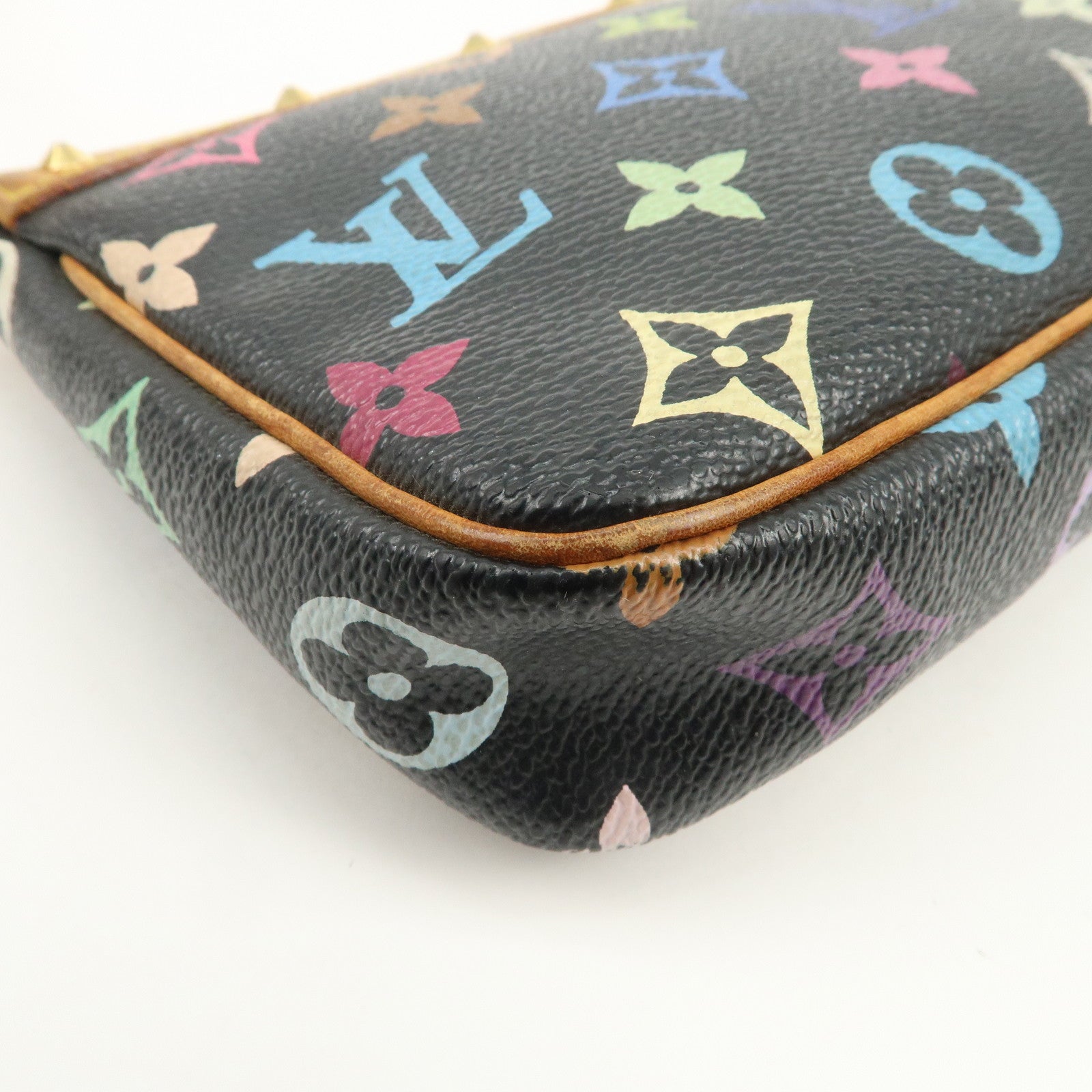Louis Vuitton Monogram Multicolor Pochette Accessoires Noir M92648
