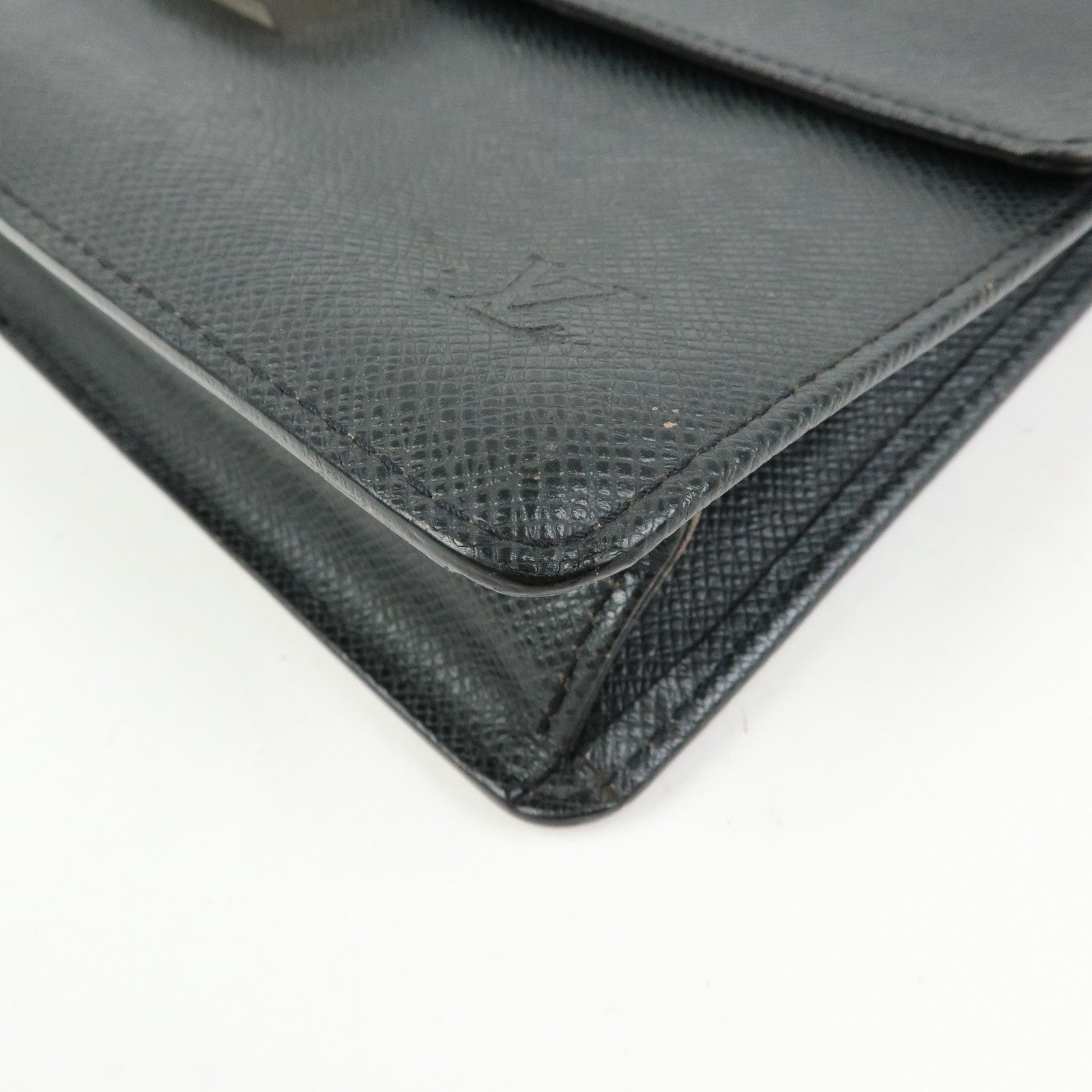 Louis Vuitton Taiga Leather Selenga Clutch Bag Ardoise M30782