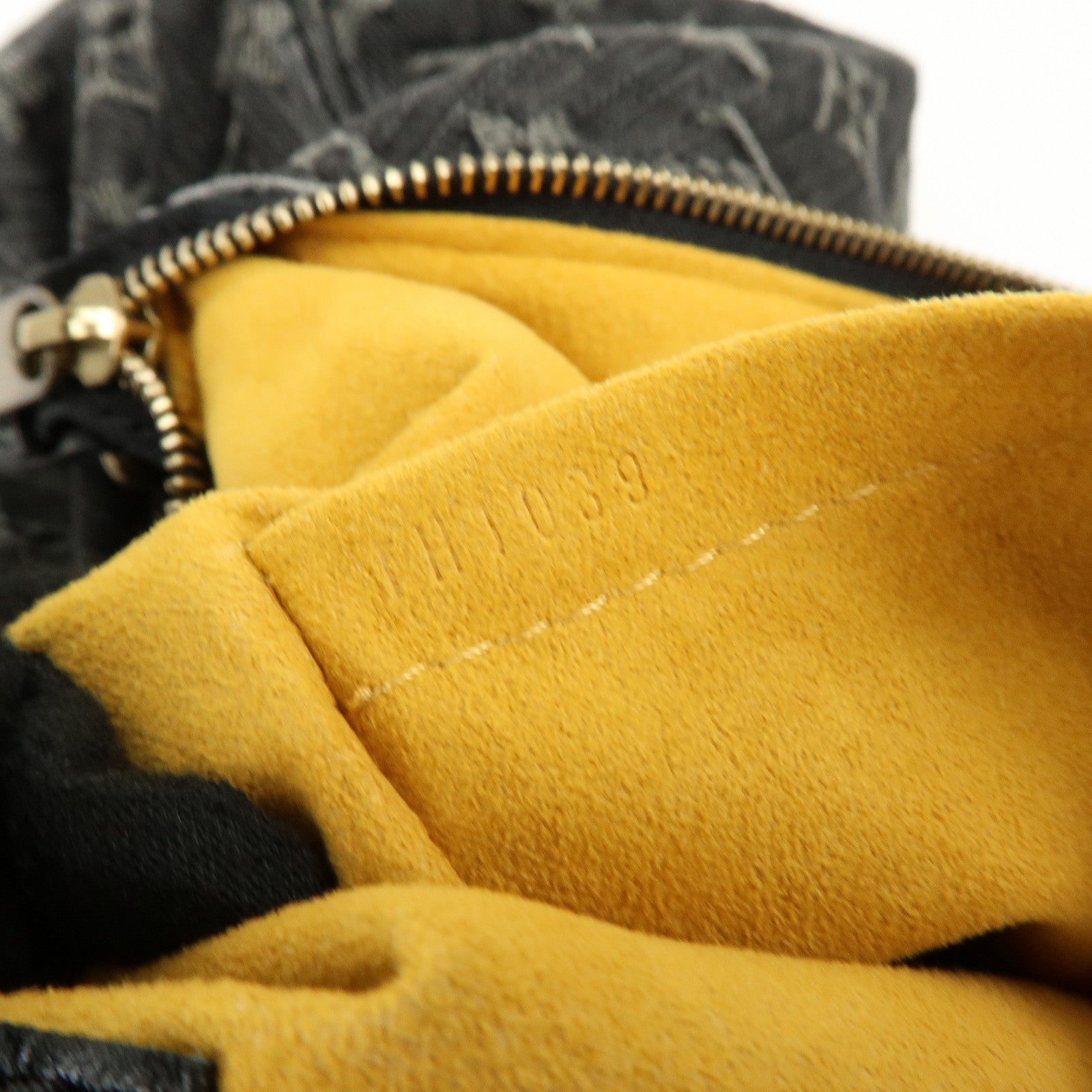 Louis Vuitton Monogram Denim Slightly Shoulder Bag Noir M95835