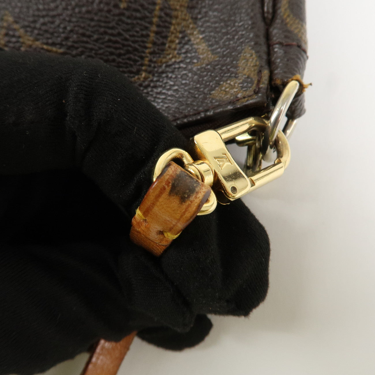 Louis Vuitton Monogram Pochette Accessoires Hand Bag Brown M51980 Used