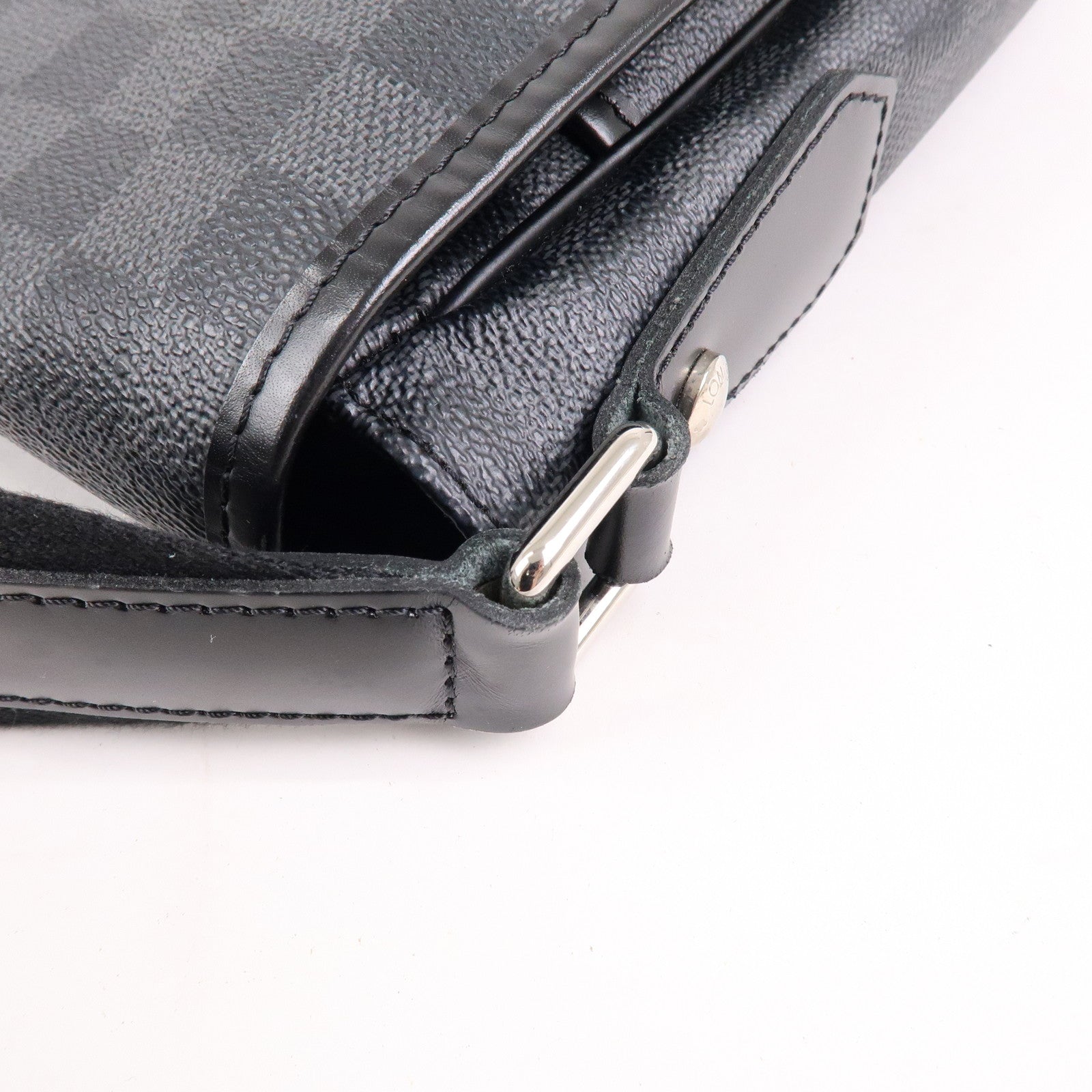 Louis Vuitton Damier Graphite Daniel MM Shoulder Bag N58029