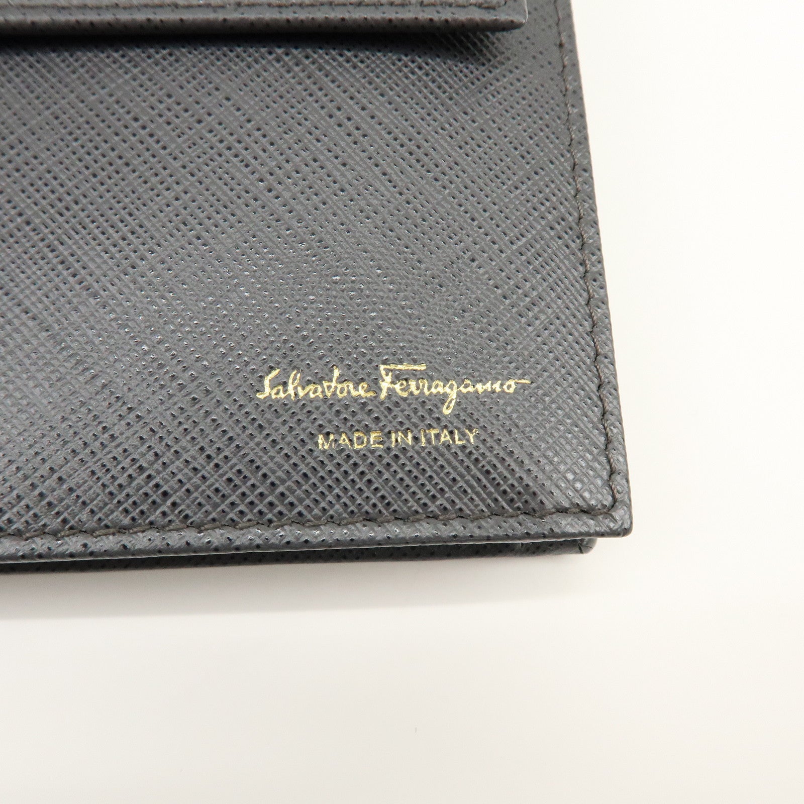 Ferragamo Varra Ribbon Leather Chain Shoulder Bag Wallet Gray