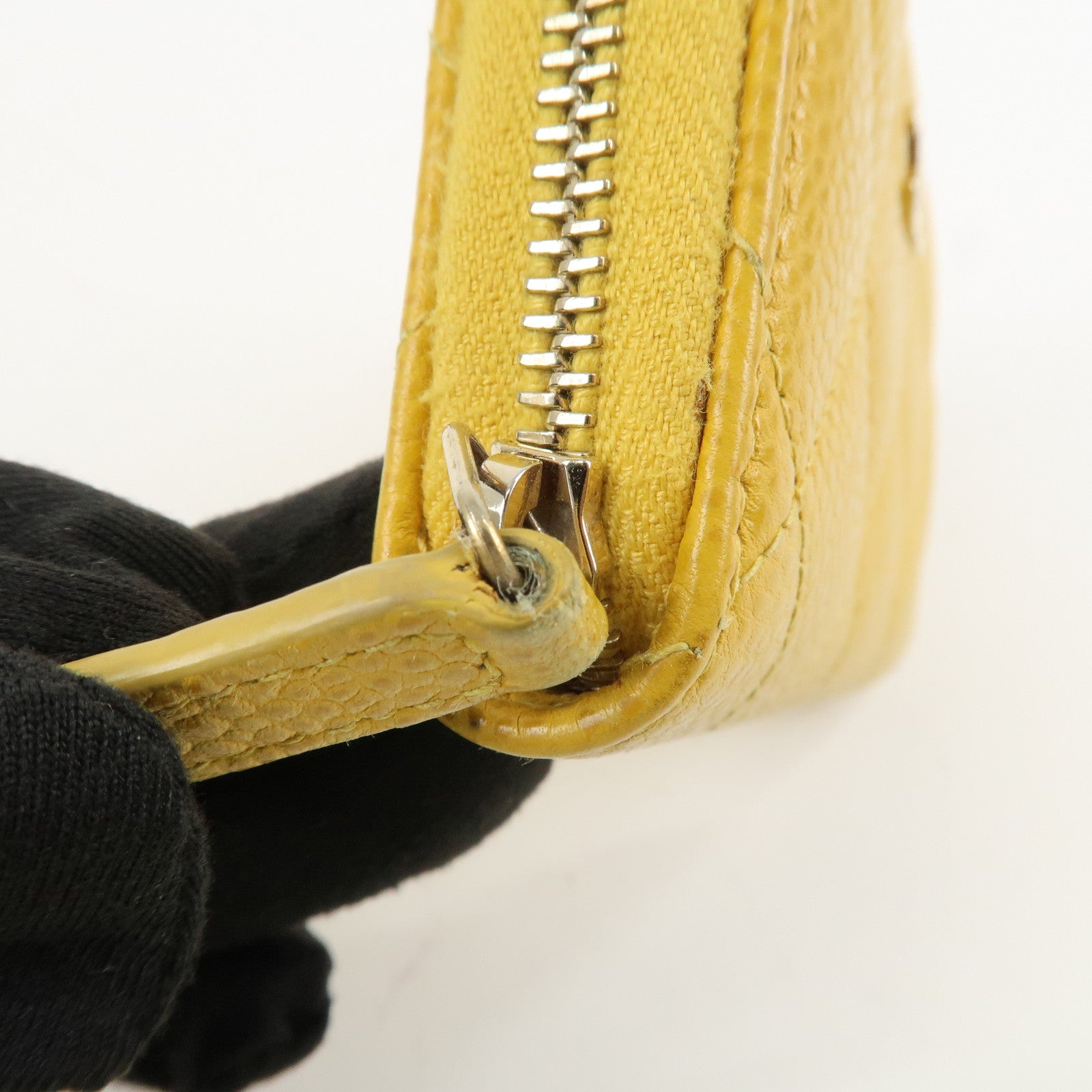 CHANEL Matelasse Caviar Skin Round Zippy Coin Case Yellow A84511 Used