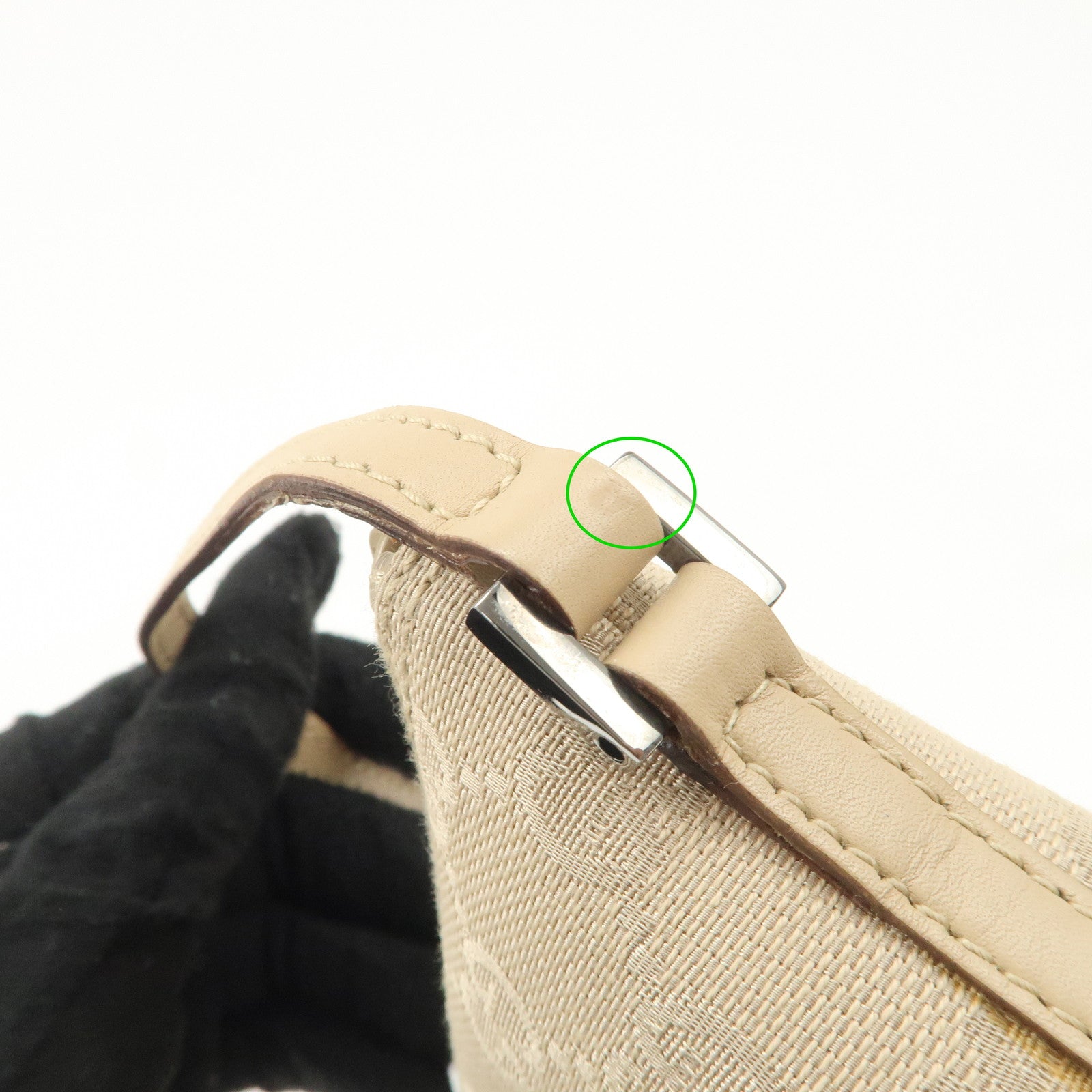 GUCCI Boat Bag GG Canvas Leather Hand Bag Pouch Beige 07198 Used