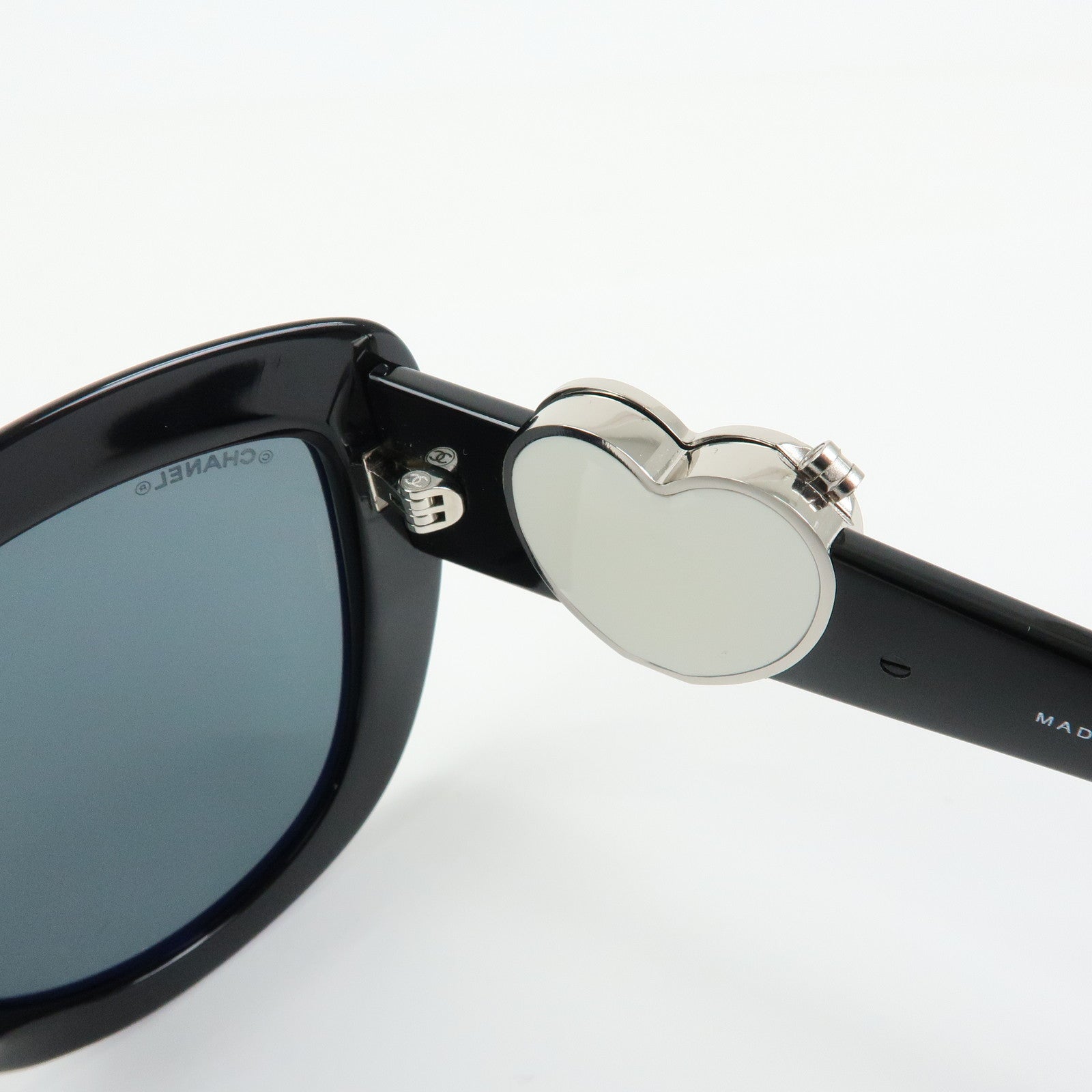 CHANEL COCO Mark Plastic Sunglasses 54▢18 140 3N S Black 5517A