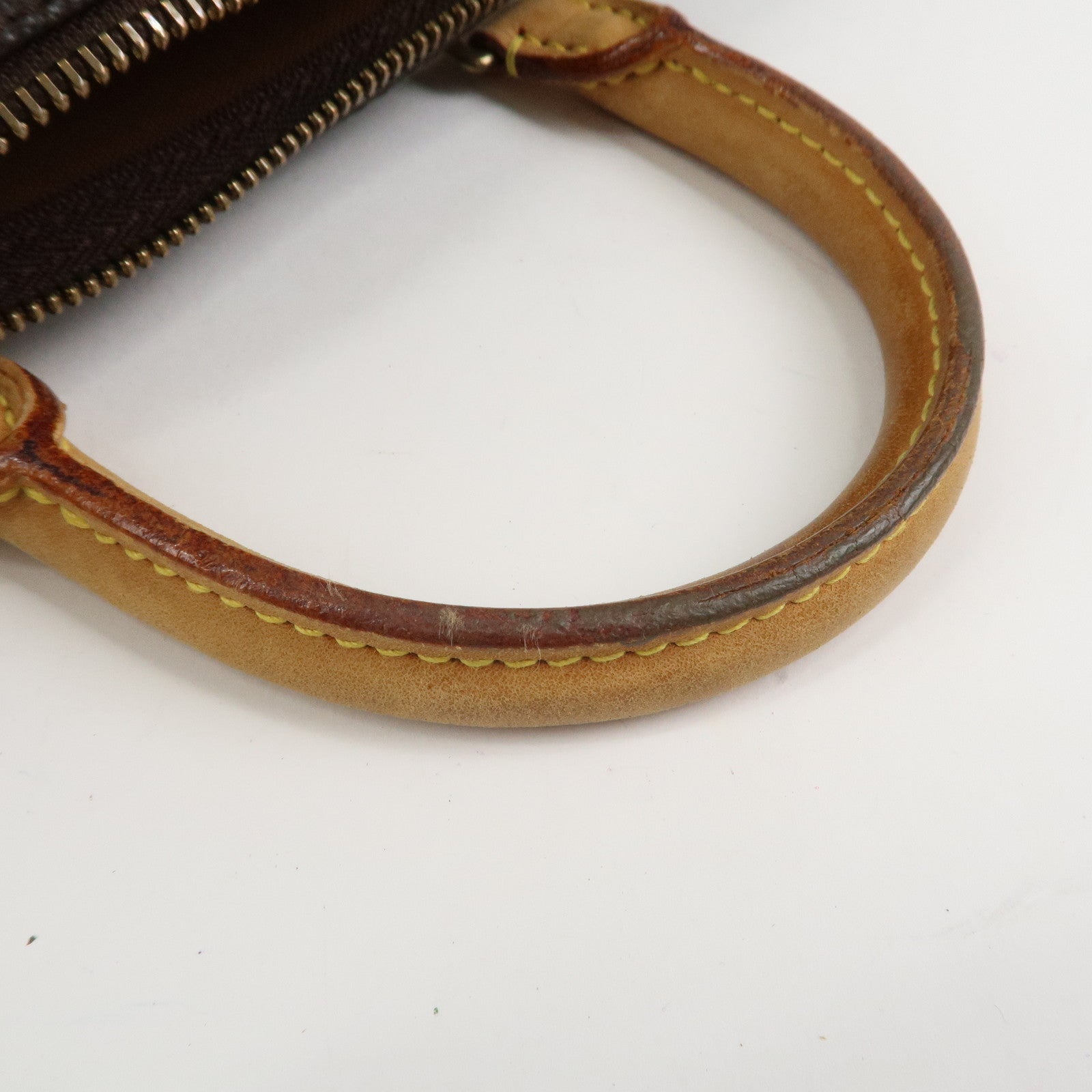 Louis Vuitton Monogram Monogram Canvas Nume Leather M41528