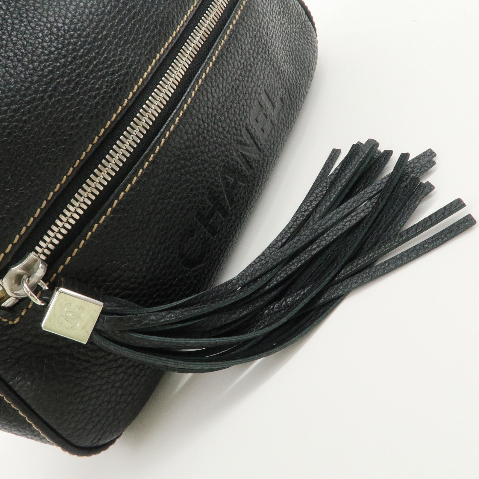 CHANEL Caviar Skin Leather Logo Fringe Shoulder Bag Gold HDW Black Used