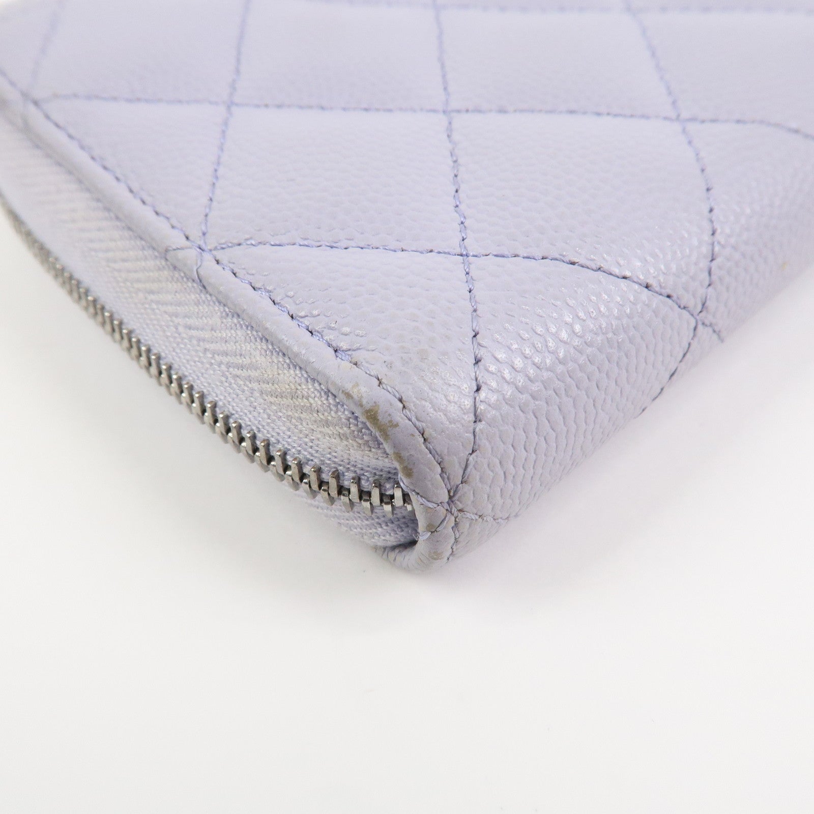 CHANEL Matelasse Caviarskin Round Zippy Wallet Lavender AP0242