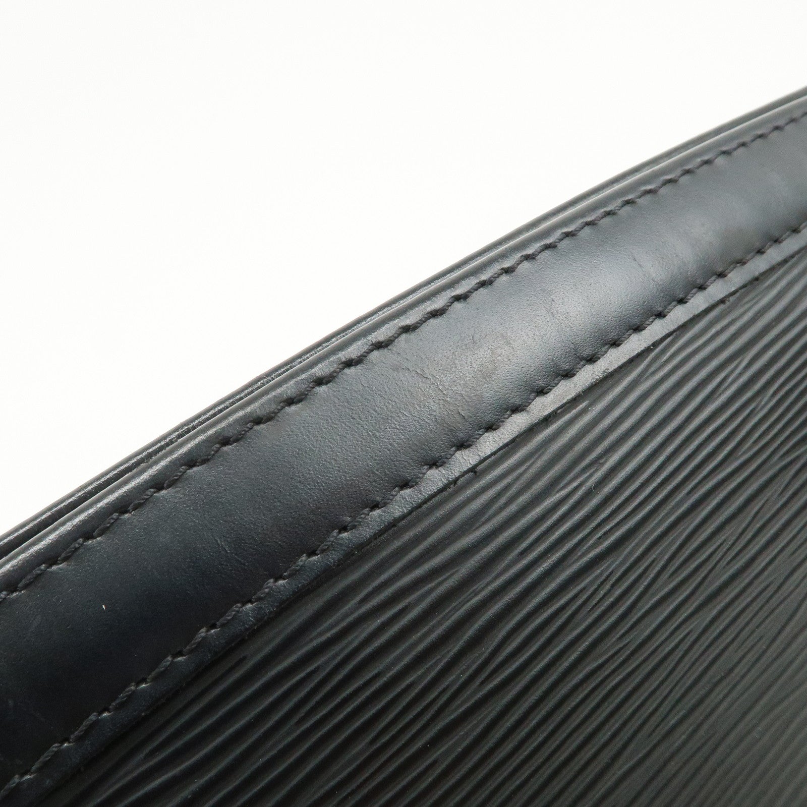 Louis Vuitton Epi Leather Madeleine PM Hand Bag Noir Black M59332