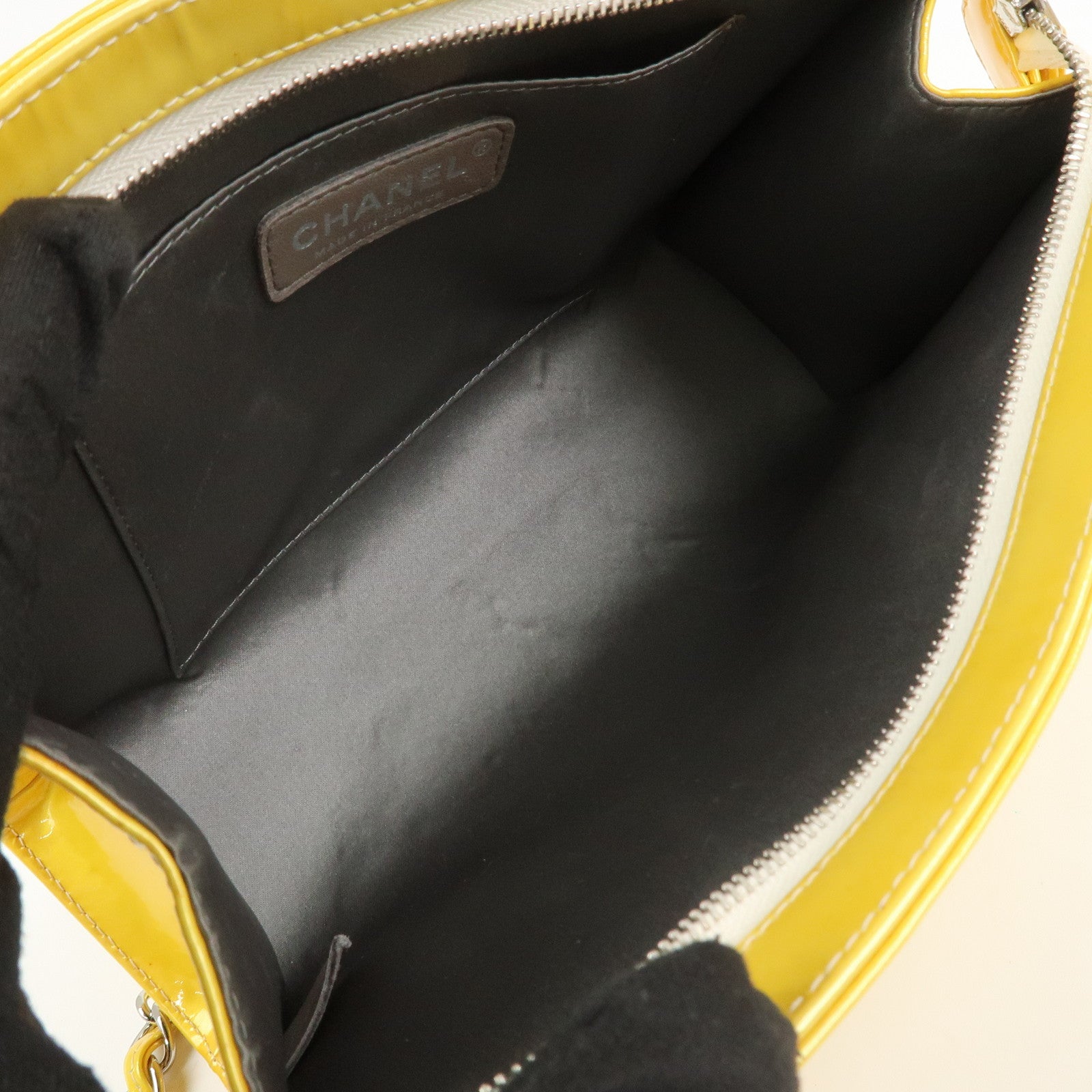 CHANEL Icon Line Patent Leather Chain Shoulder Bag Yellow A37156