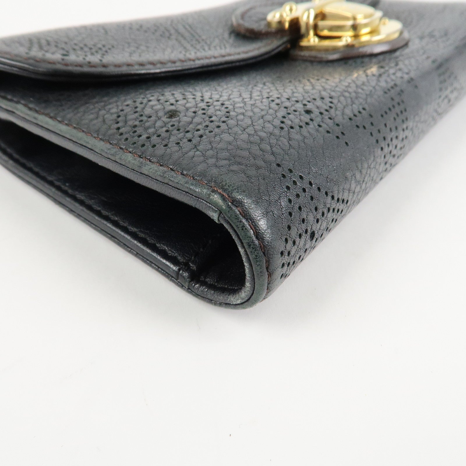 Louis Vuitton Monogram Mahina Portefeuilles Amelia Wallet Noir M95549 Used