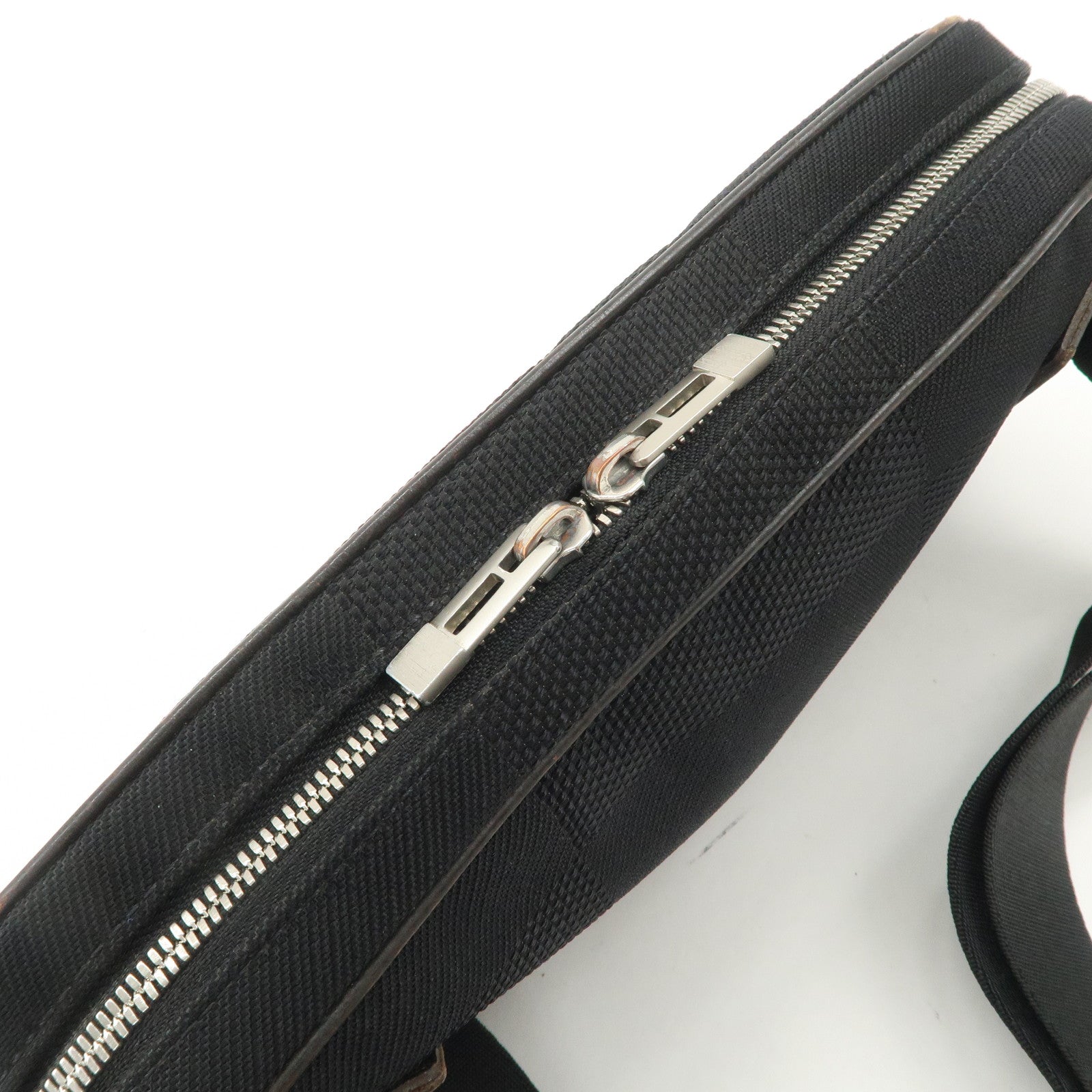 Louis Vuitton Damier Geant Acrobat Waist Bag Body Bag Noir M93620