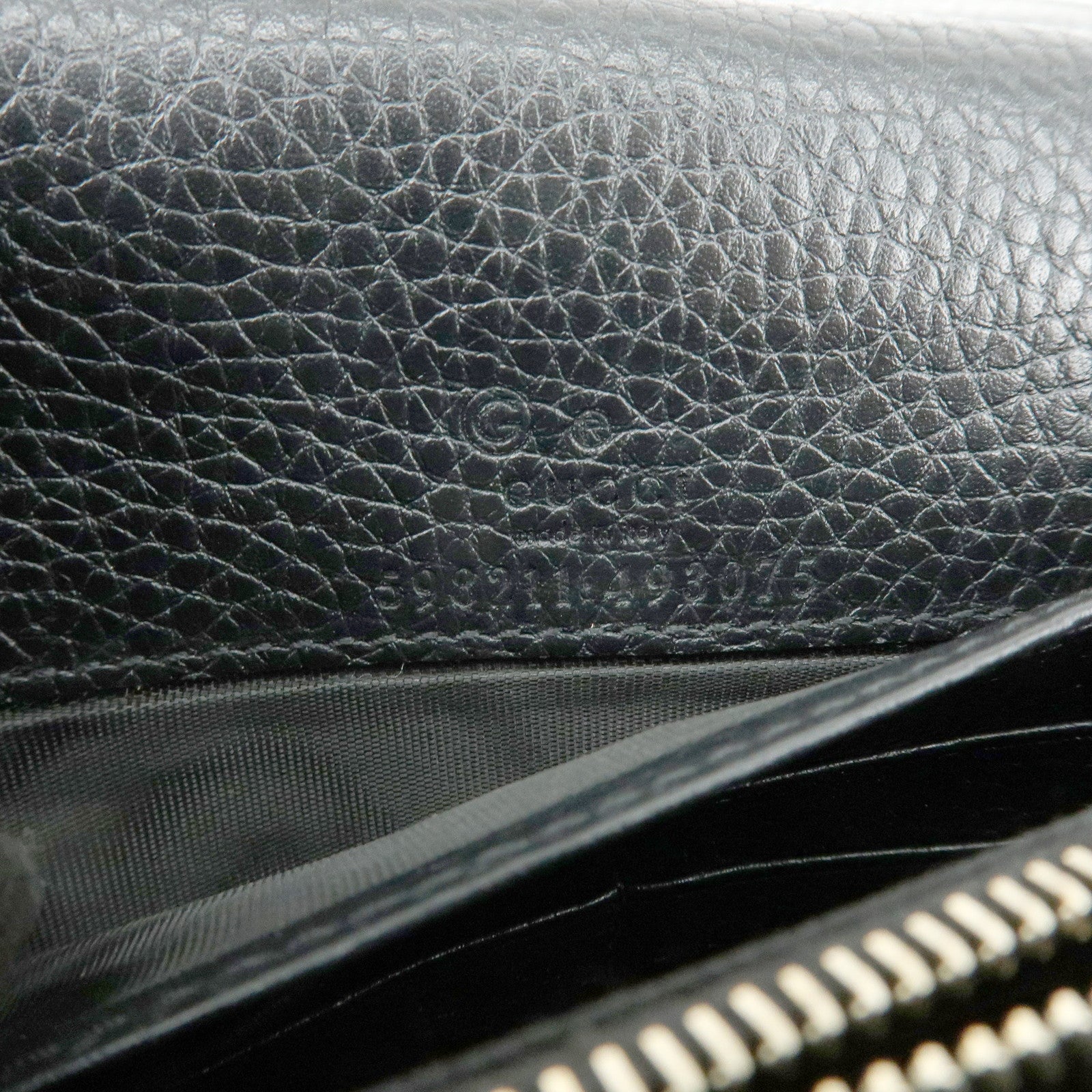 GUCCI SOHO Interlocking G Chain Shoulder Wallet Bag Black 598211