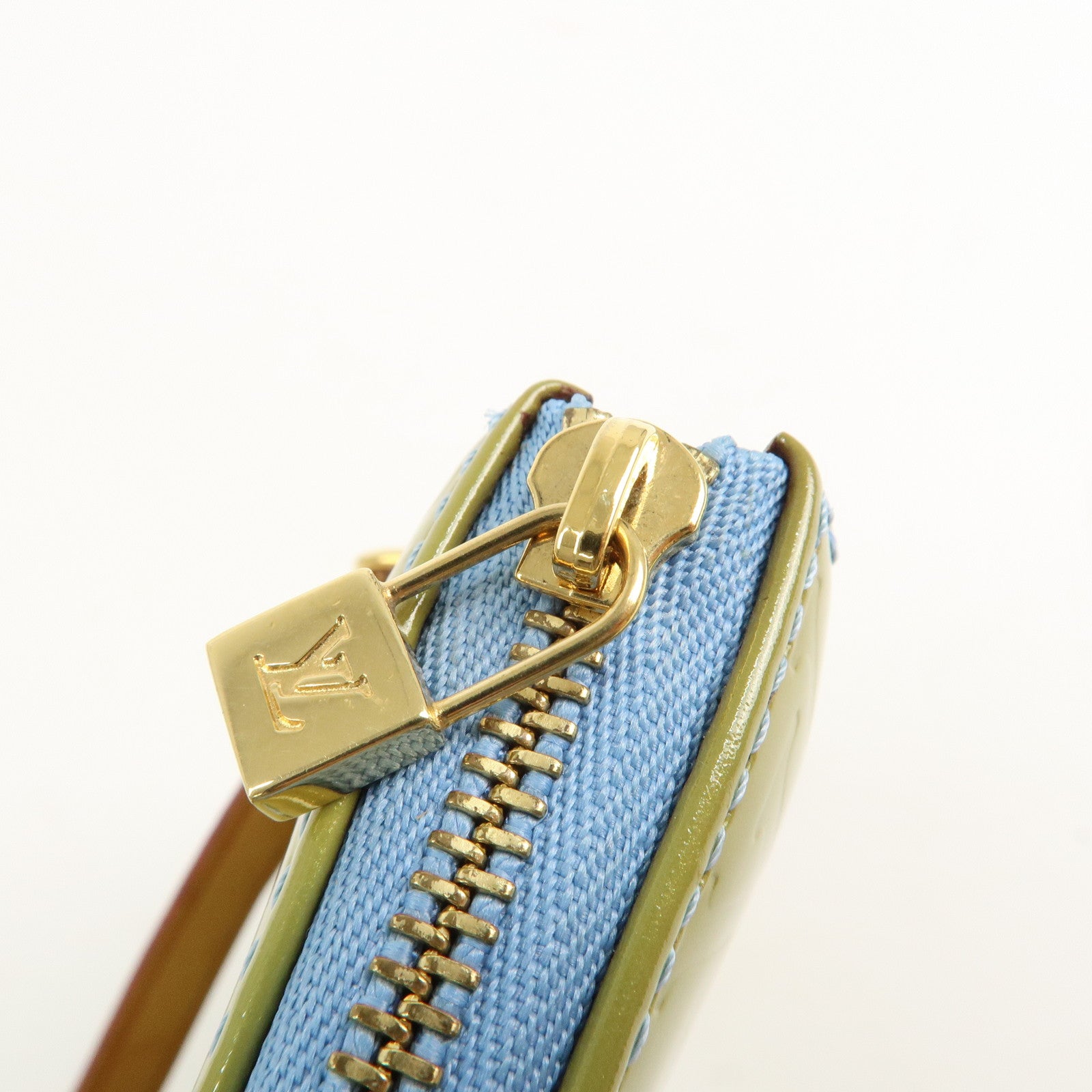Louis Vuitton Monogram Vernis Lexington Hand Bag Baby Blue M91011