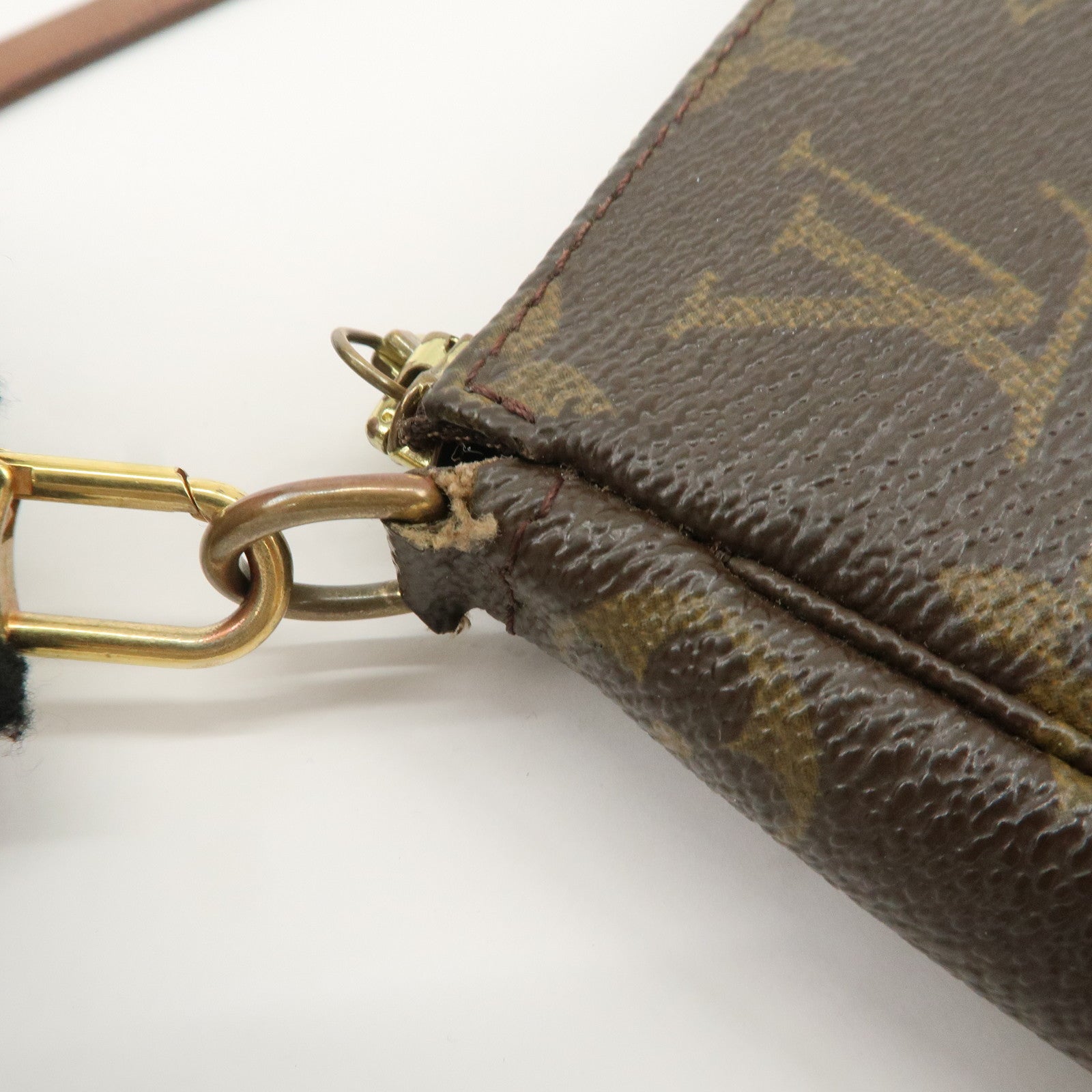 Louis Vuitton Monogram Pochette Accessoires Hand Bag Brown M51980 Used