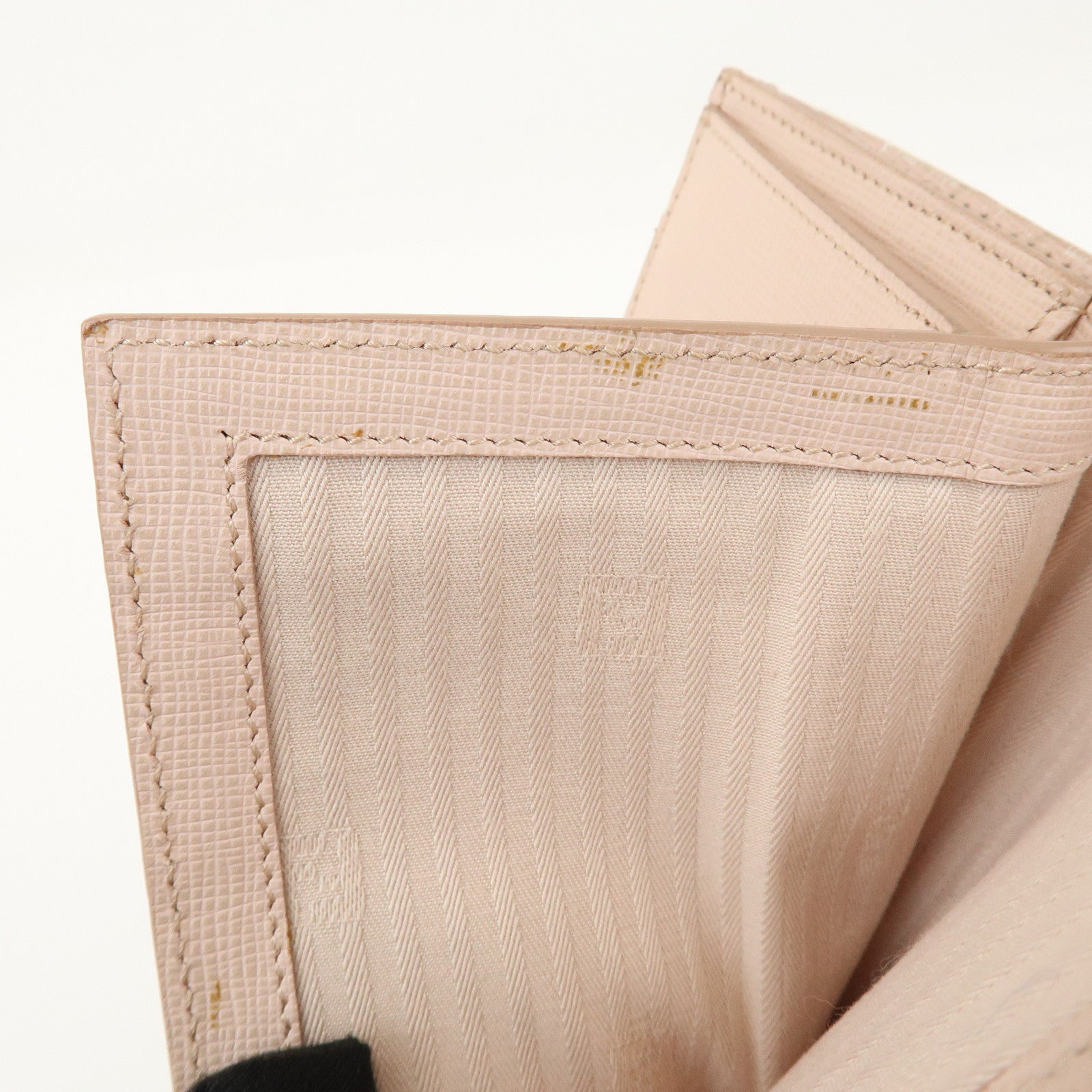 FENDI Leather Bicolor Bi-fold Compact Wallet White LightPink 8M0352