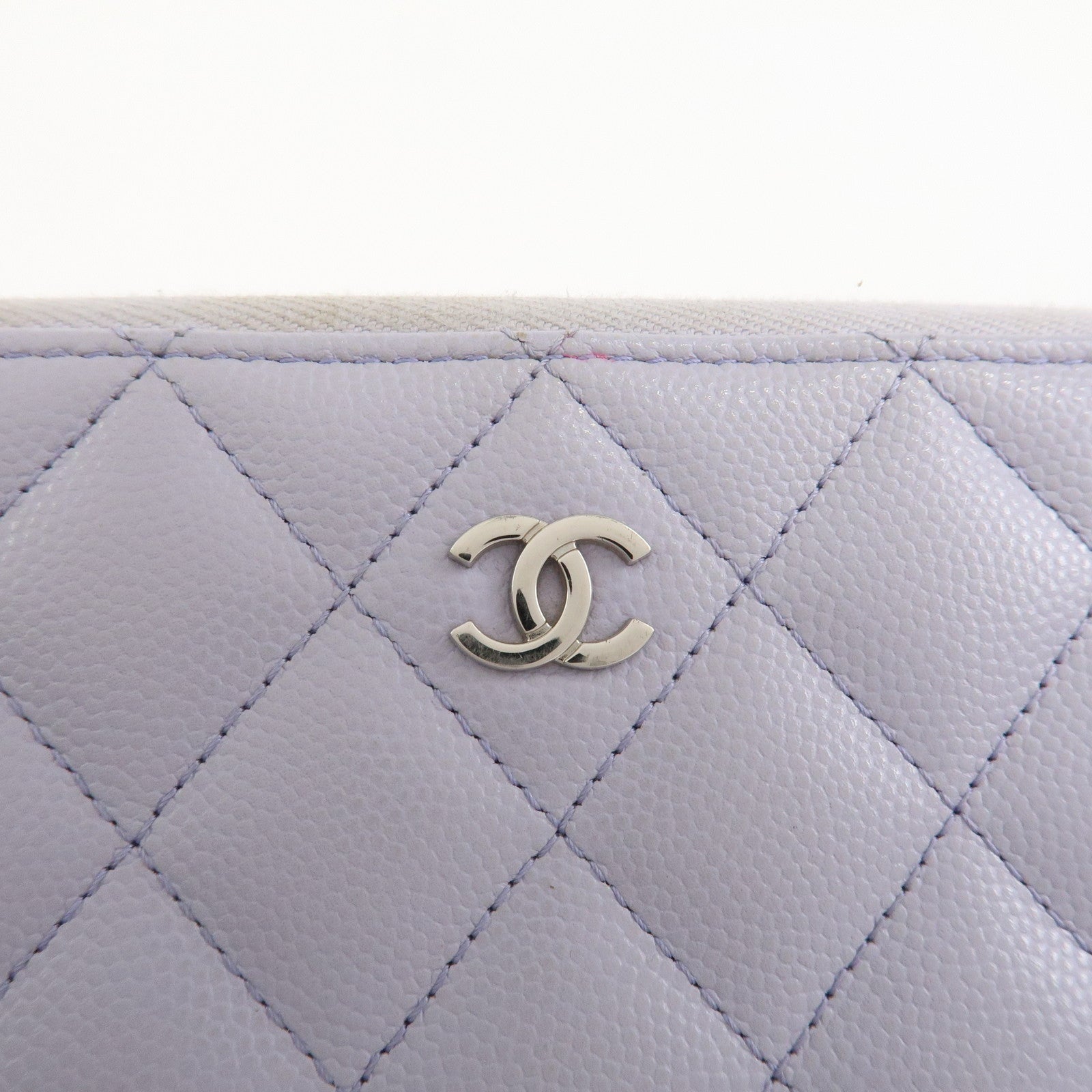 CHANEL Matelasse Caviarskin Round Zippy Wallet Lavender AP0242