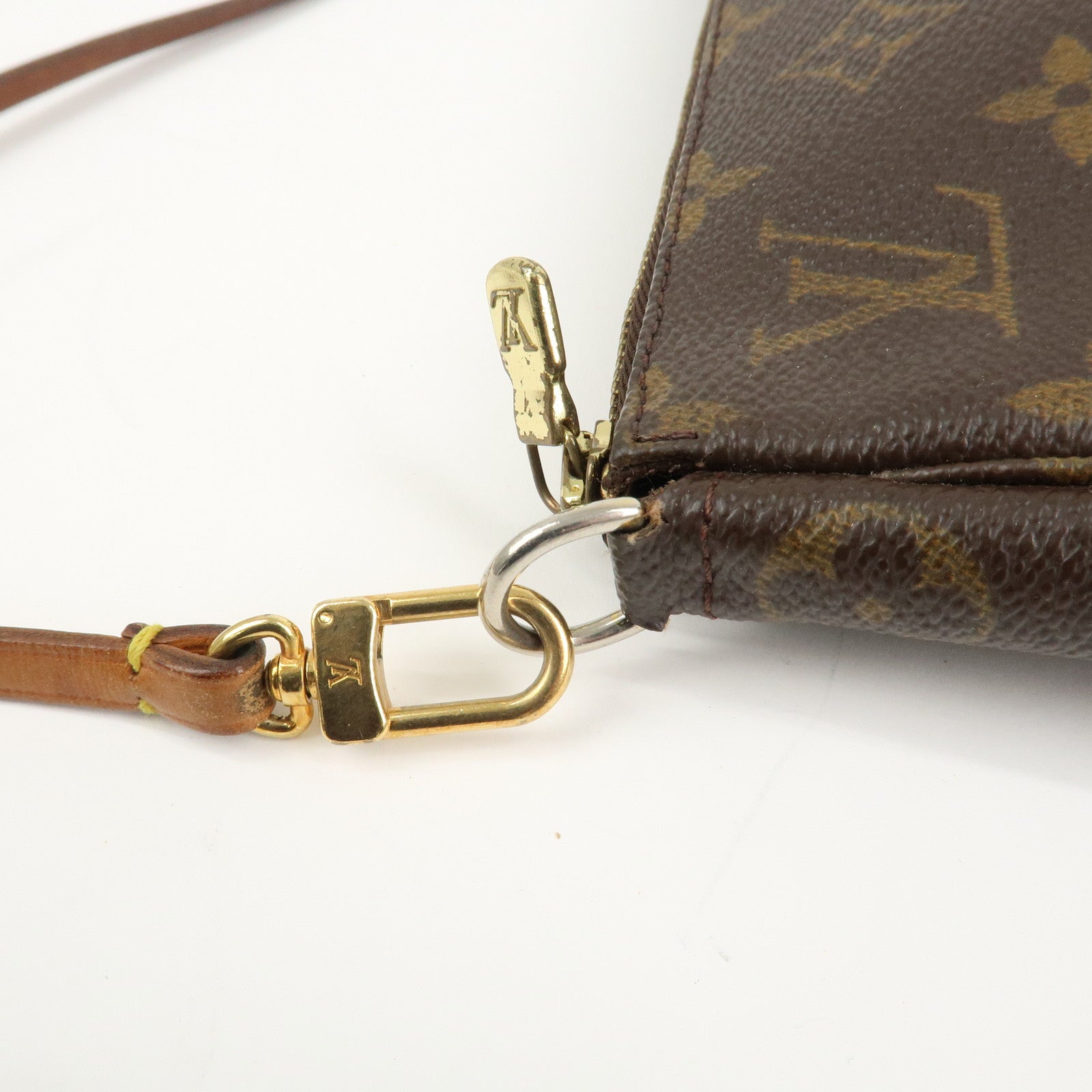 Louis Vuitton Monogram Pochette Accessoires Hand Bag Brown M51980