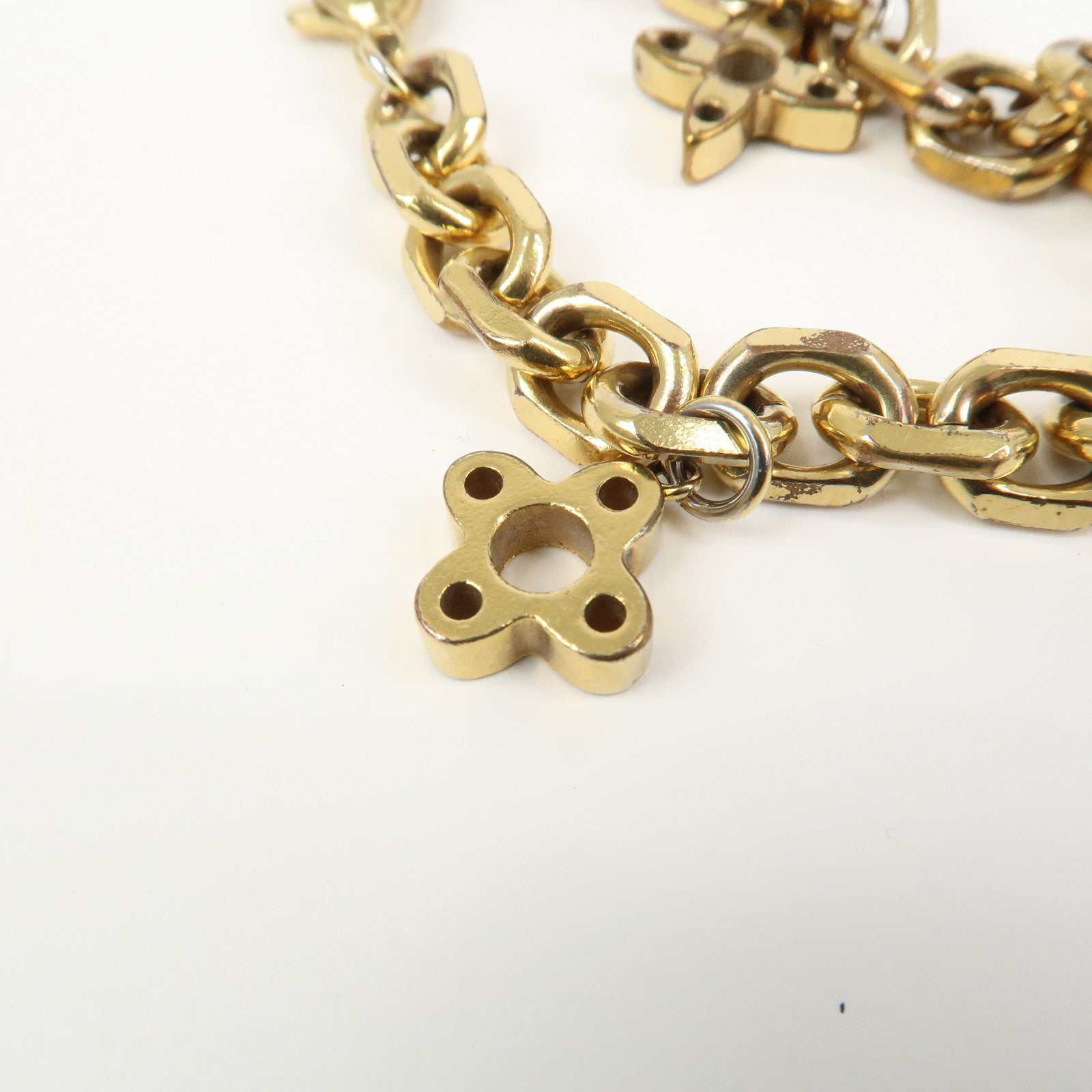 Louis Vuitton Bracelet Hyde and Seek Metal Bracelet Gold M66531