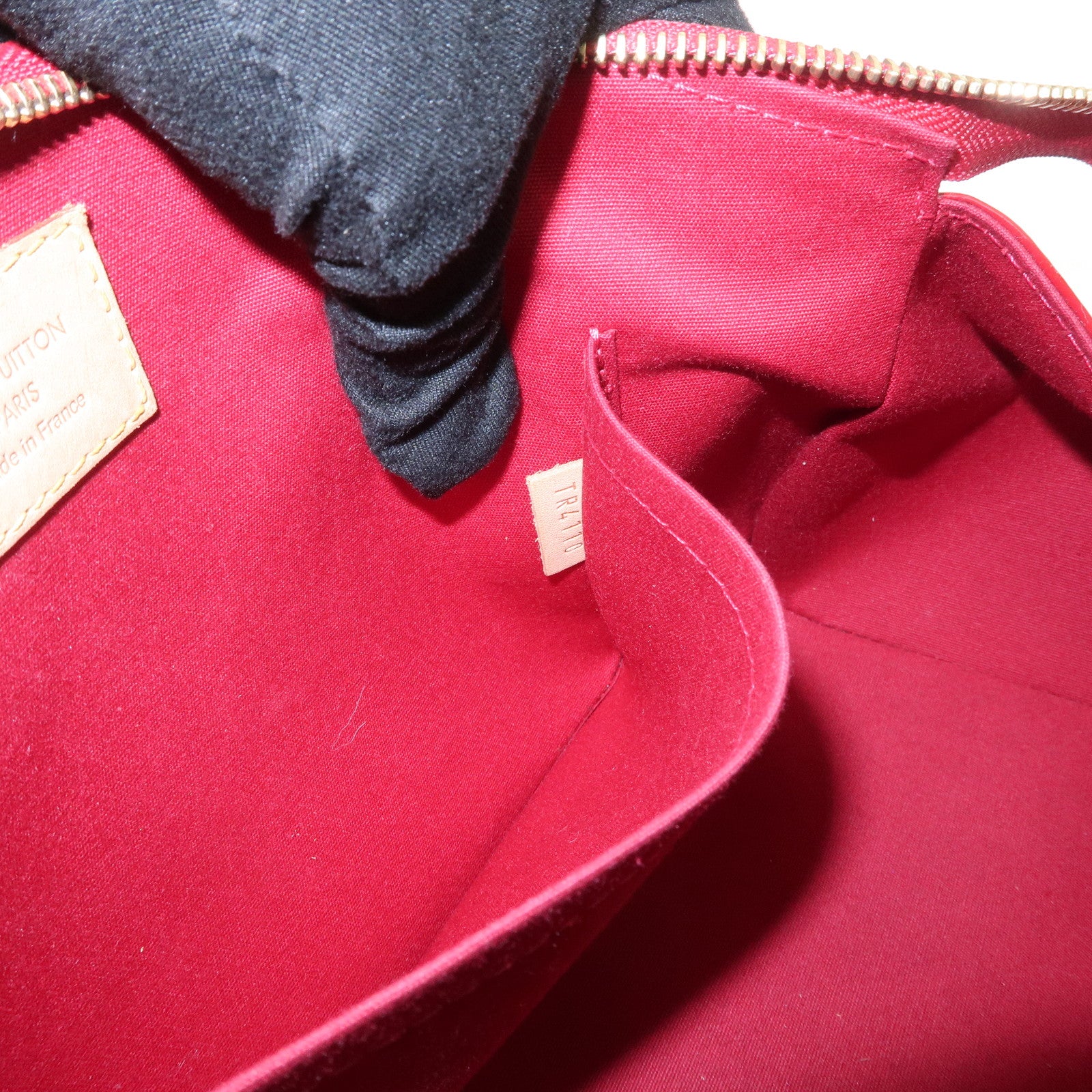 Louis Vuitton Monogram Vernis Sherwood PM Shoulder Bag Red M91494