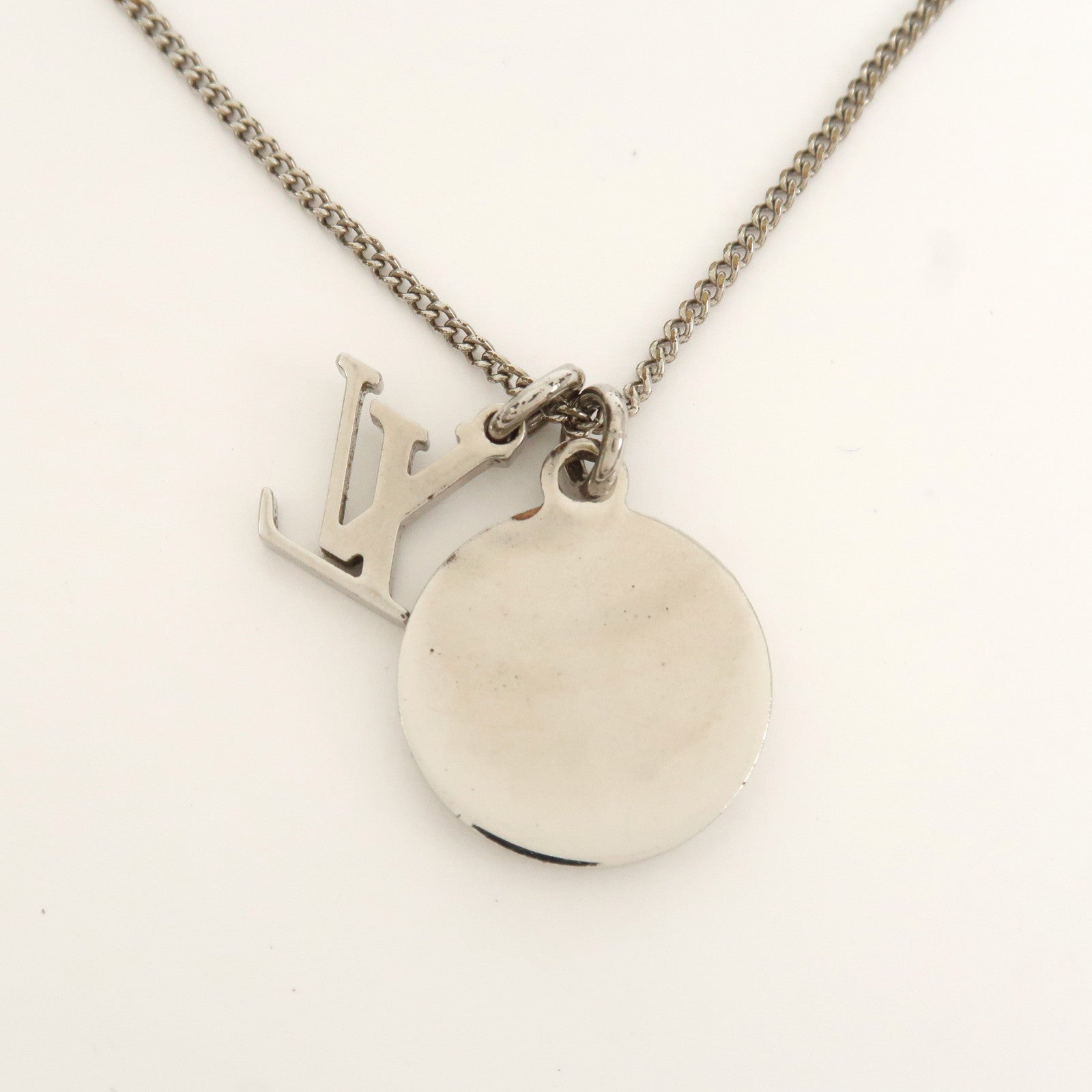 Louis Vuitton Monogram Metal Ring Necklace Silver M62485
